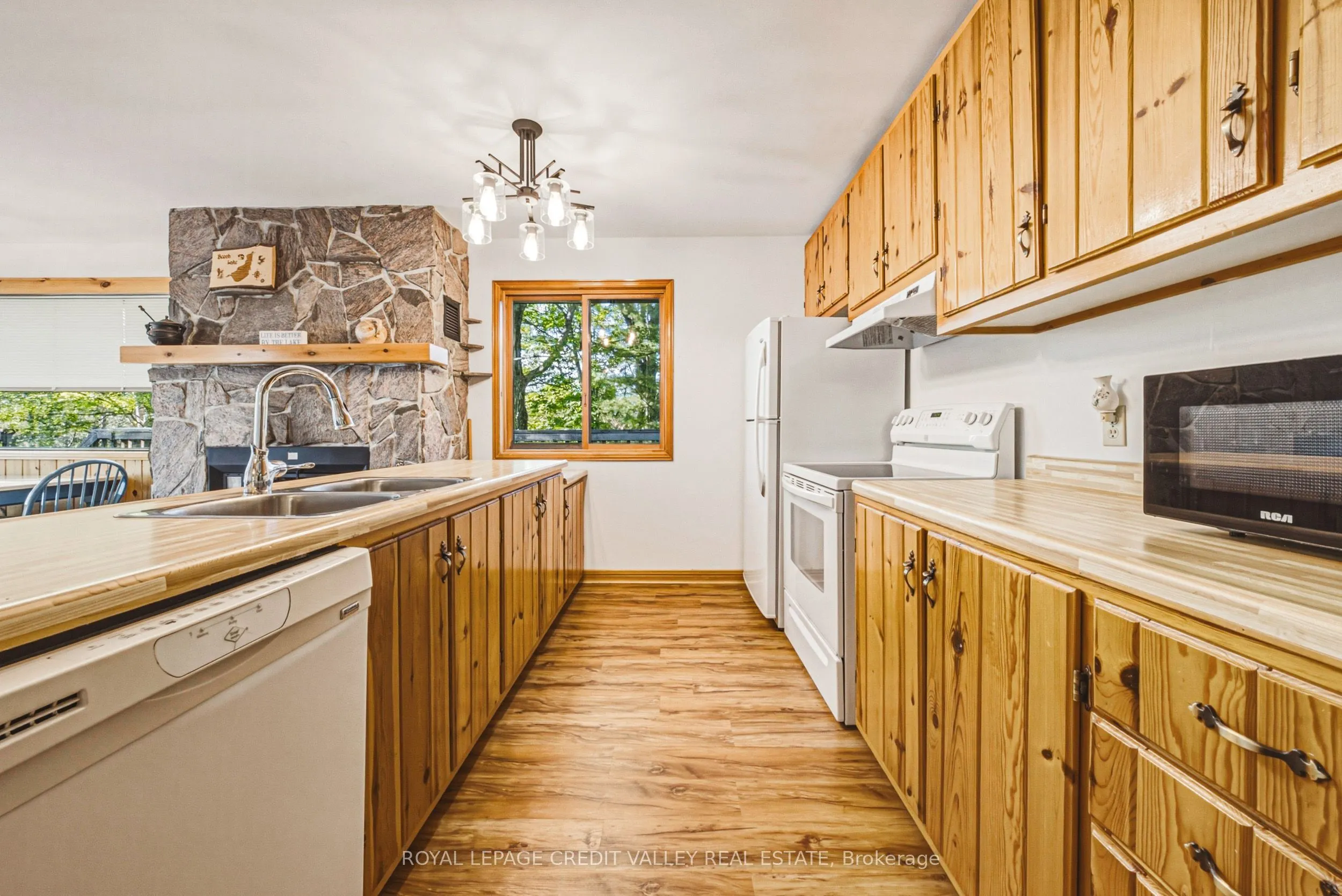 1064 Whiskey Jack Lane