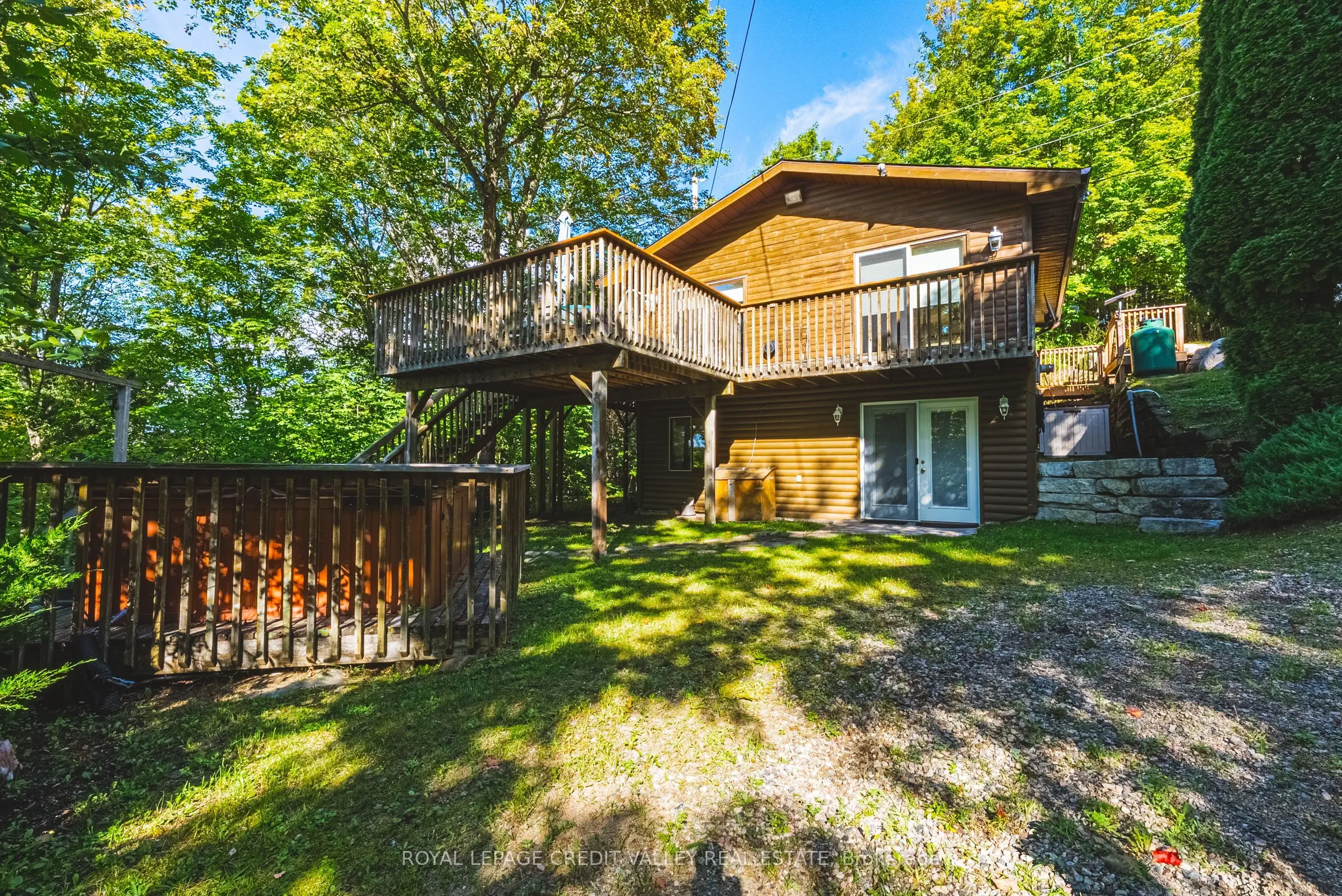 1064 Whiskey Jack Lane