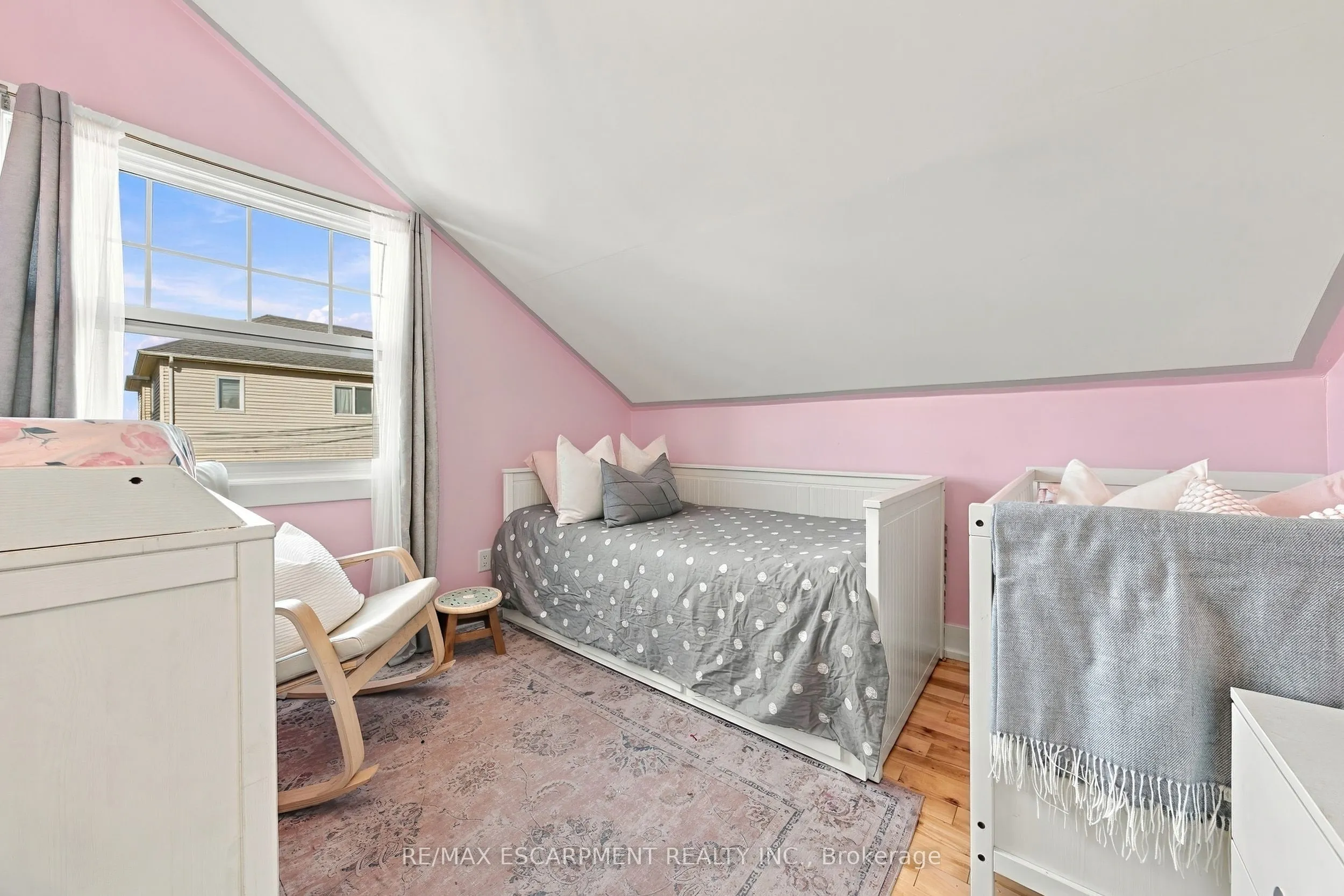 1231 Dunsmure Road