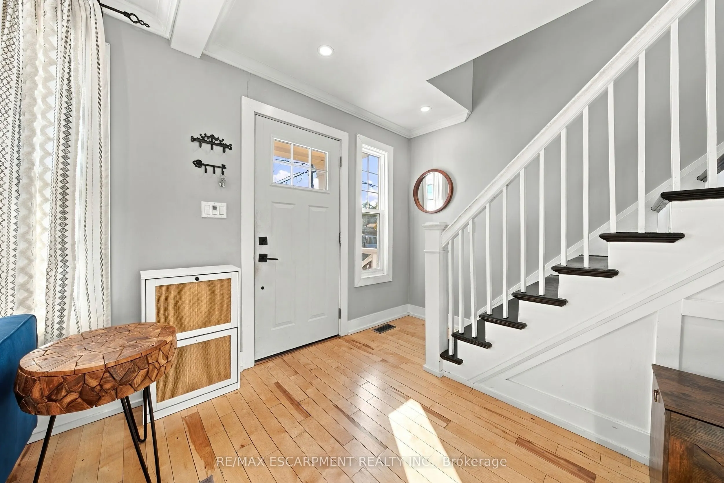 1231 Dunsmure Road