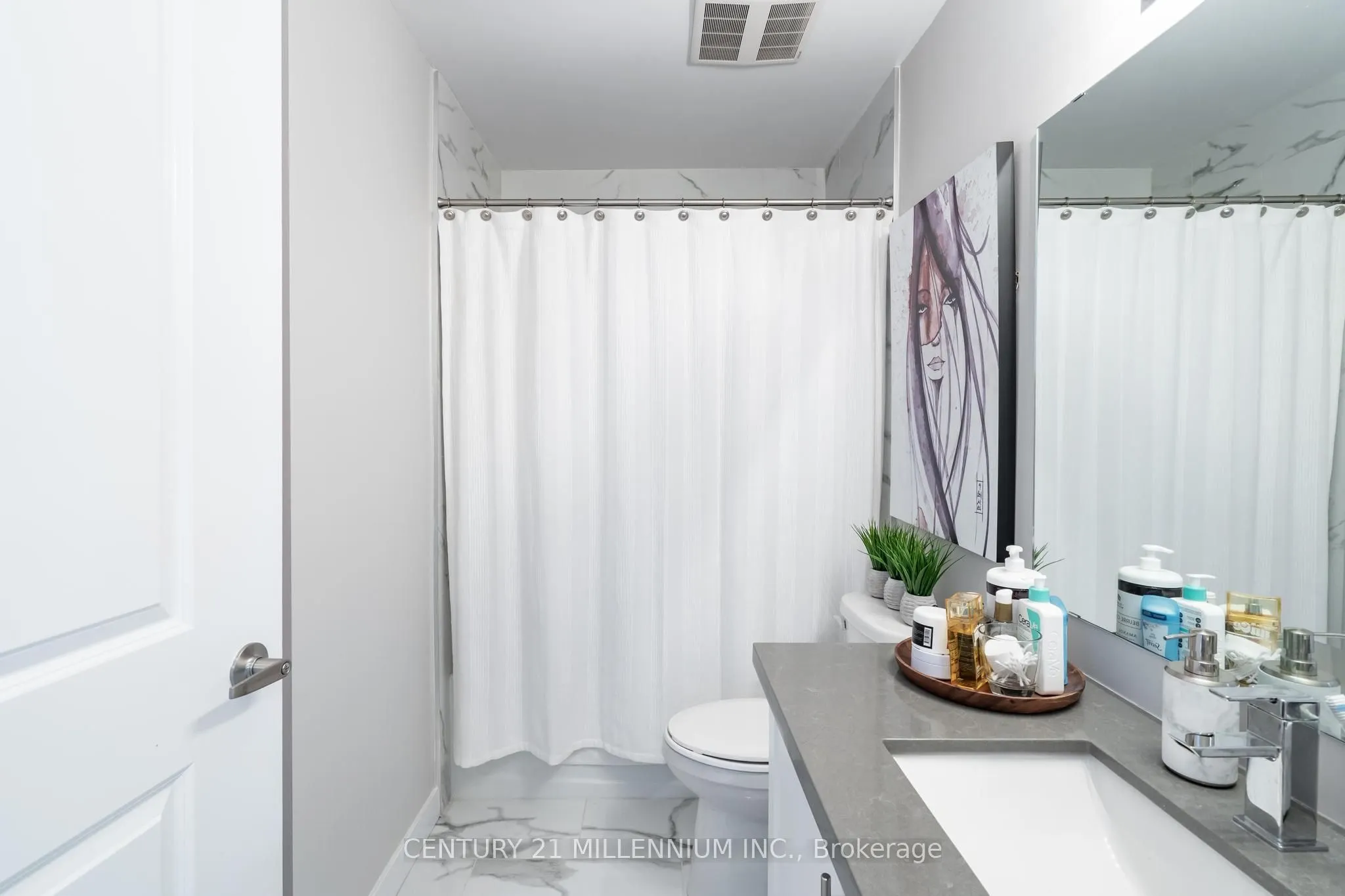 125 Shoreview Place W #125