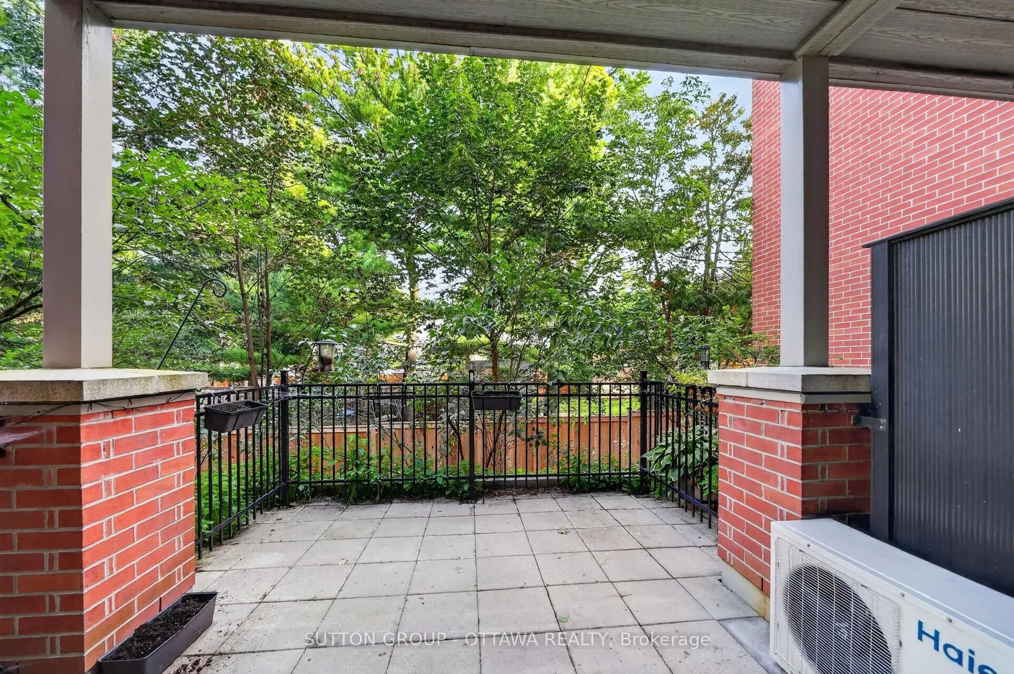 950 MARGUERITE Avenue #103