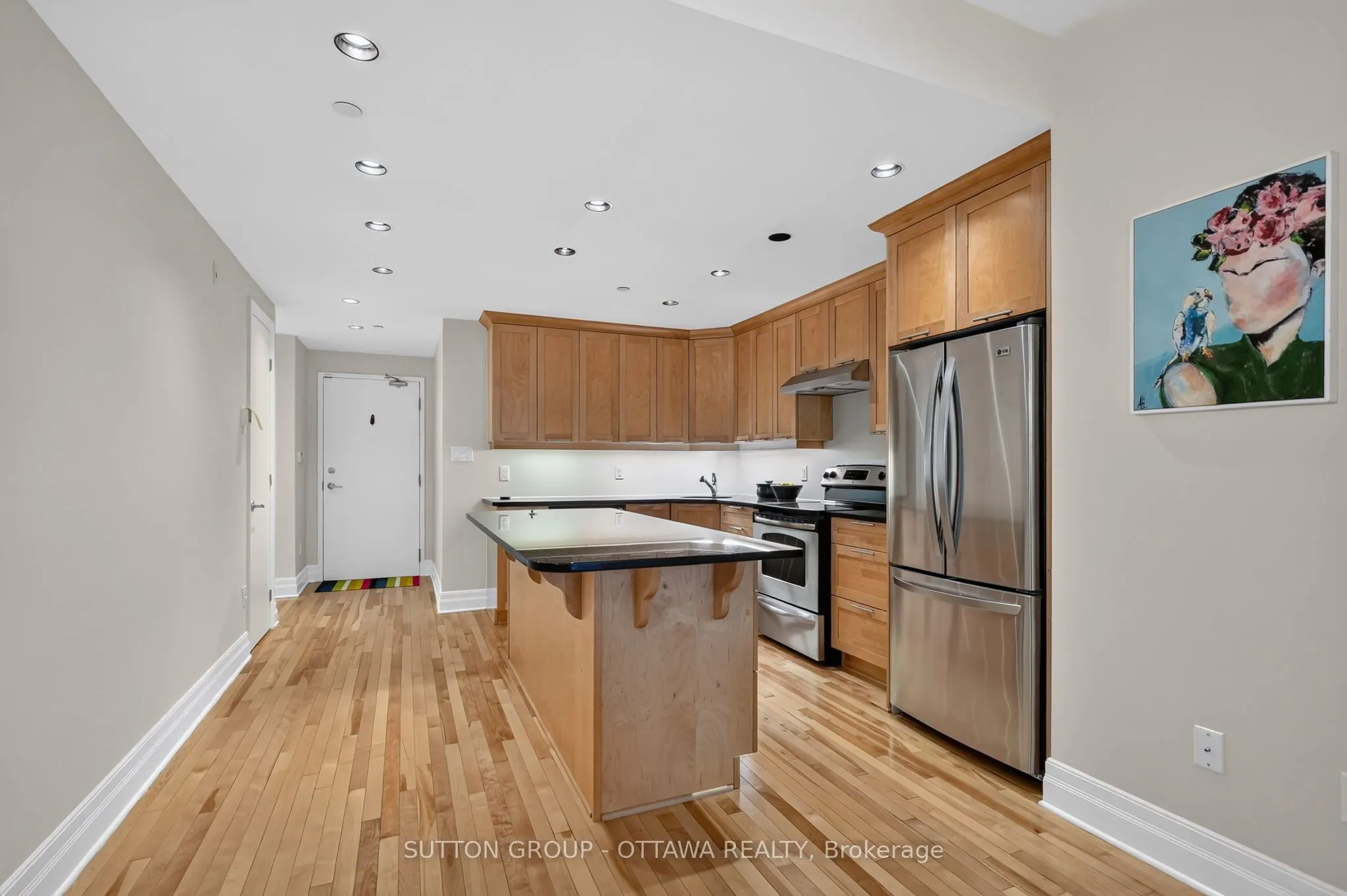 950 MARGUERITE Avenue #103