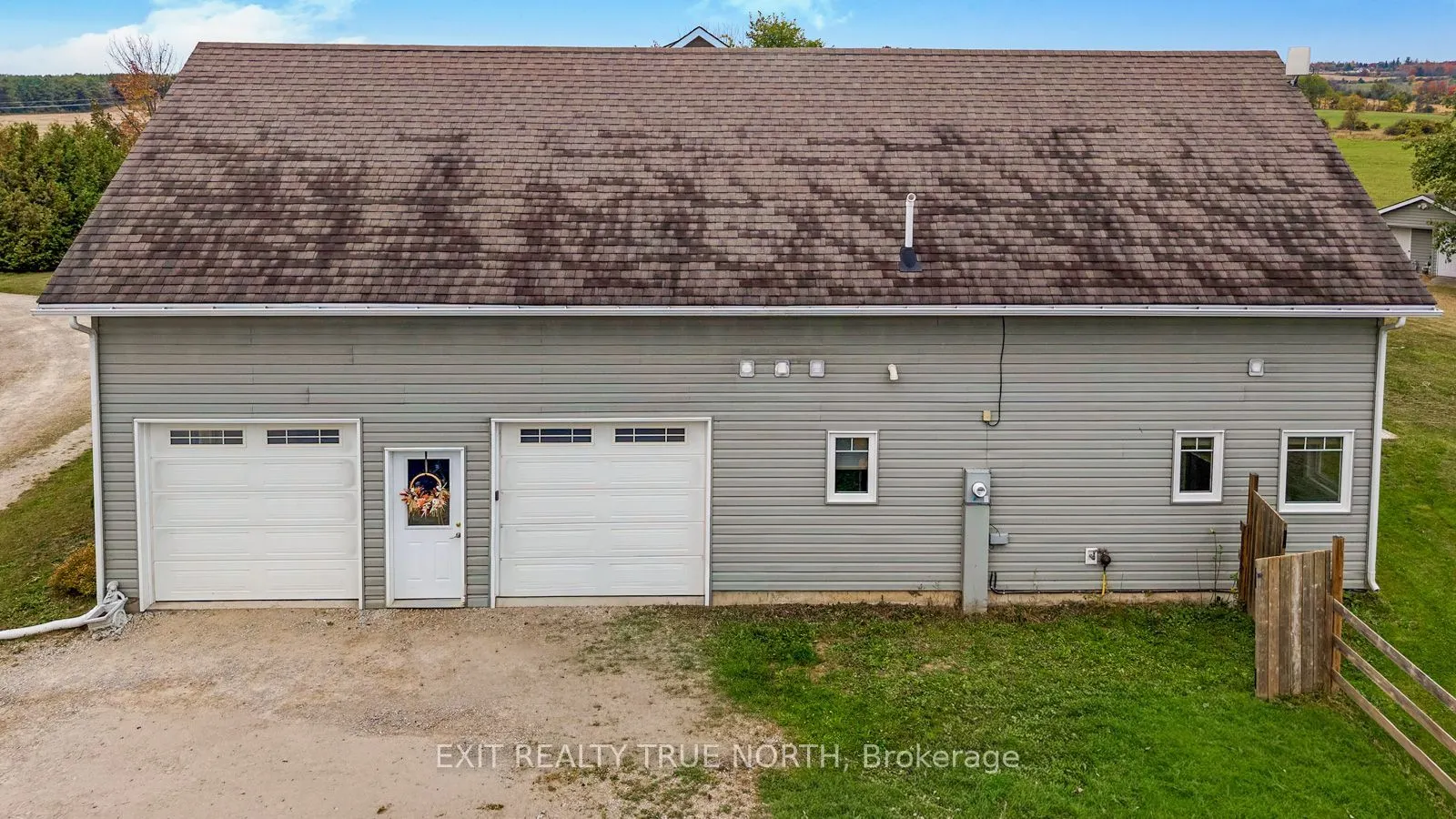 145489 16 Side Road