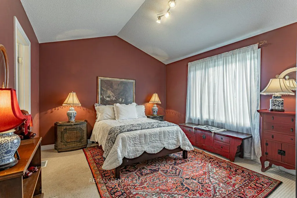 464 Commissioners Road W #51