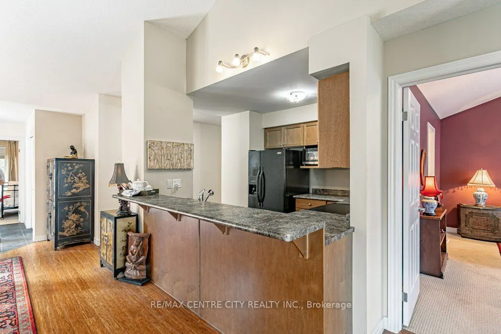 464 Commissioners Road W #51