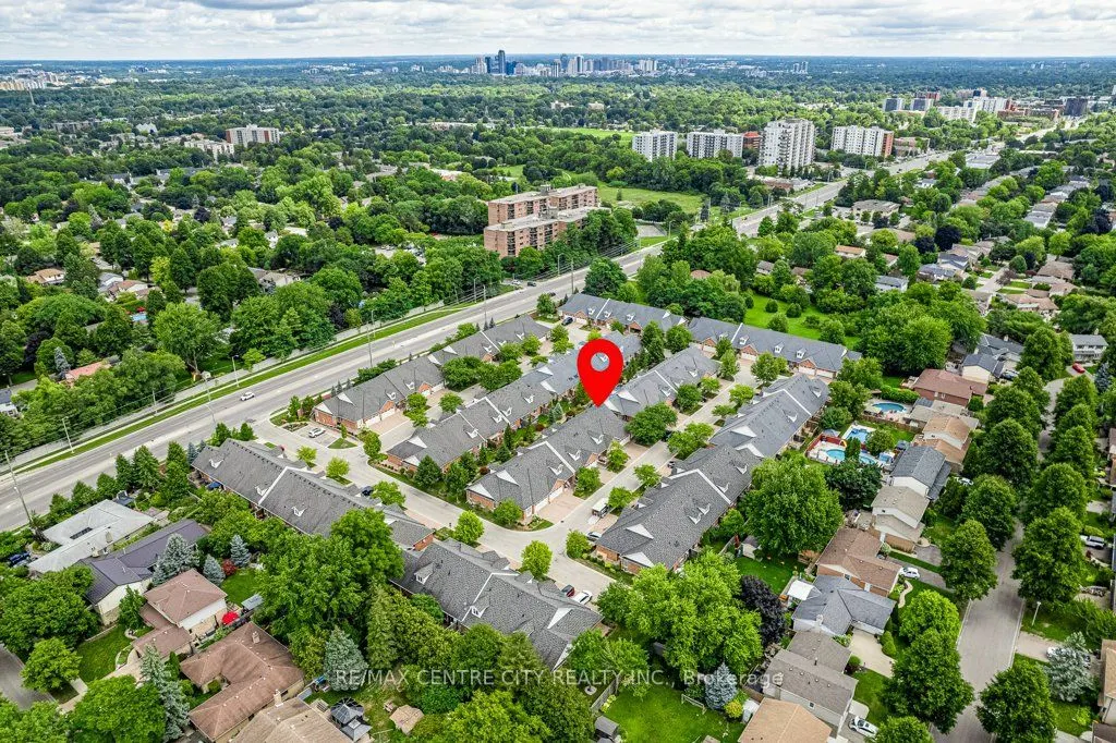 464 Commissioners Road W #51