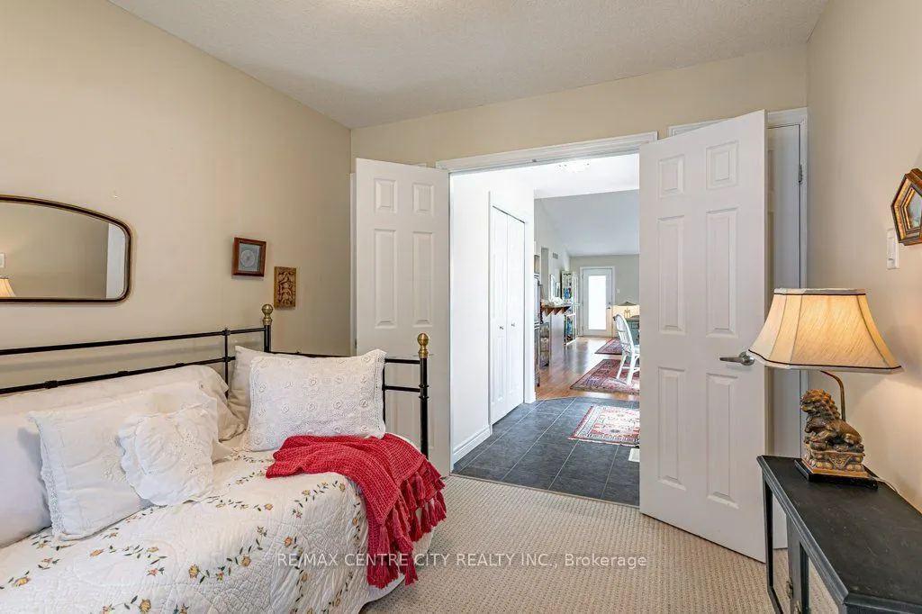 464 Commissioners Road W #51