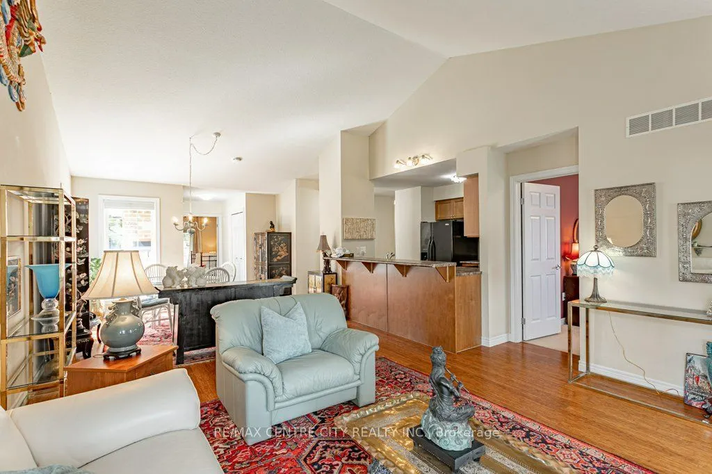 464 Commissioners Road W #51