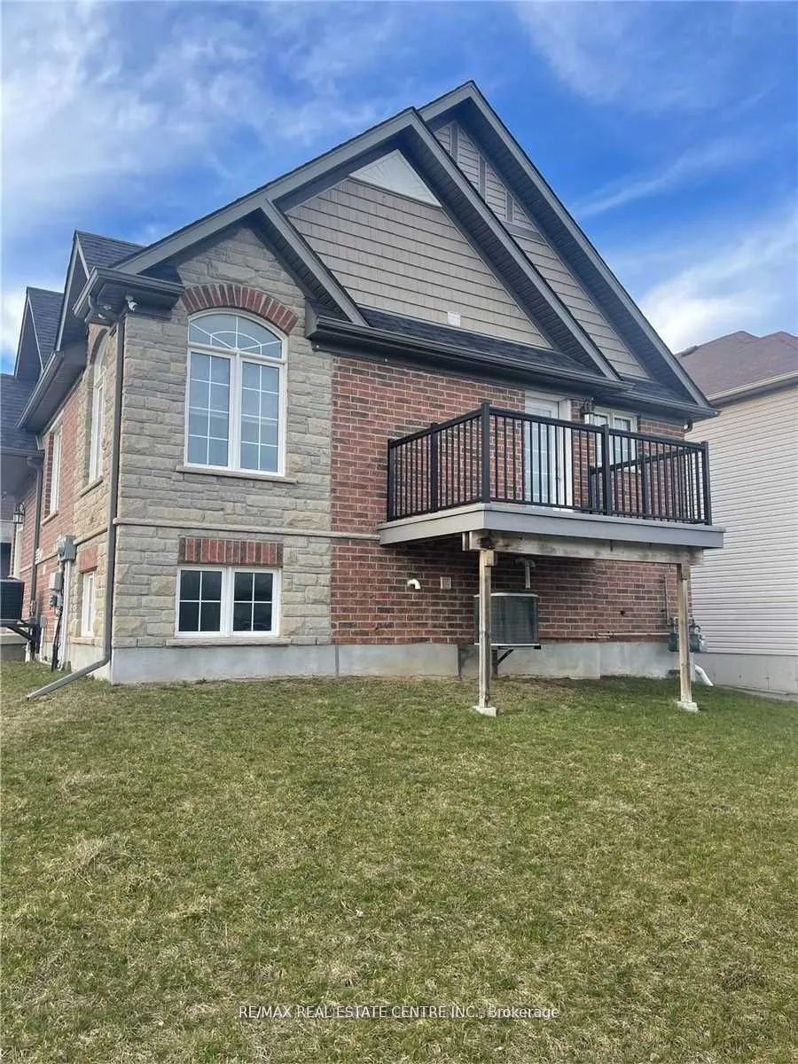 196 Woodbine Avenue #A