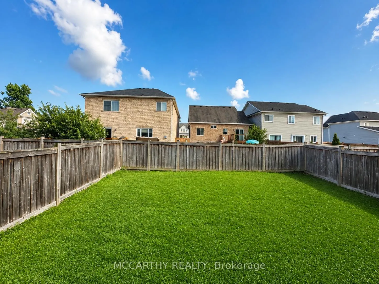 857 O'Reilly Crescent