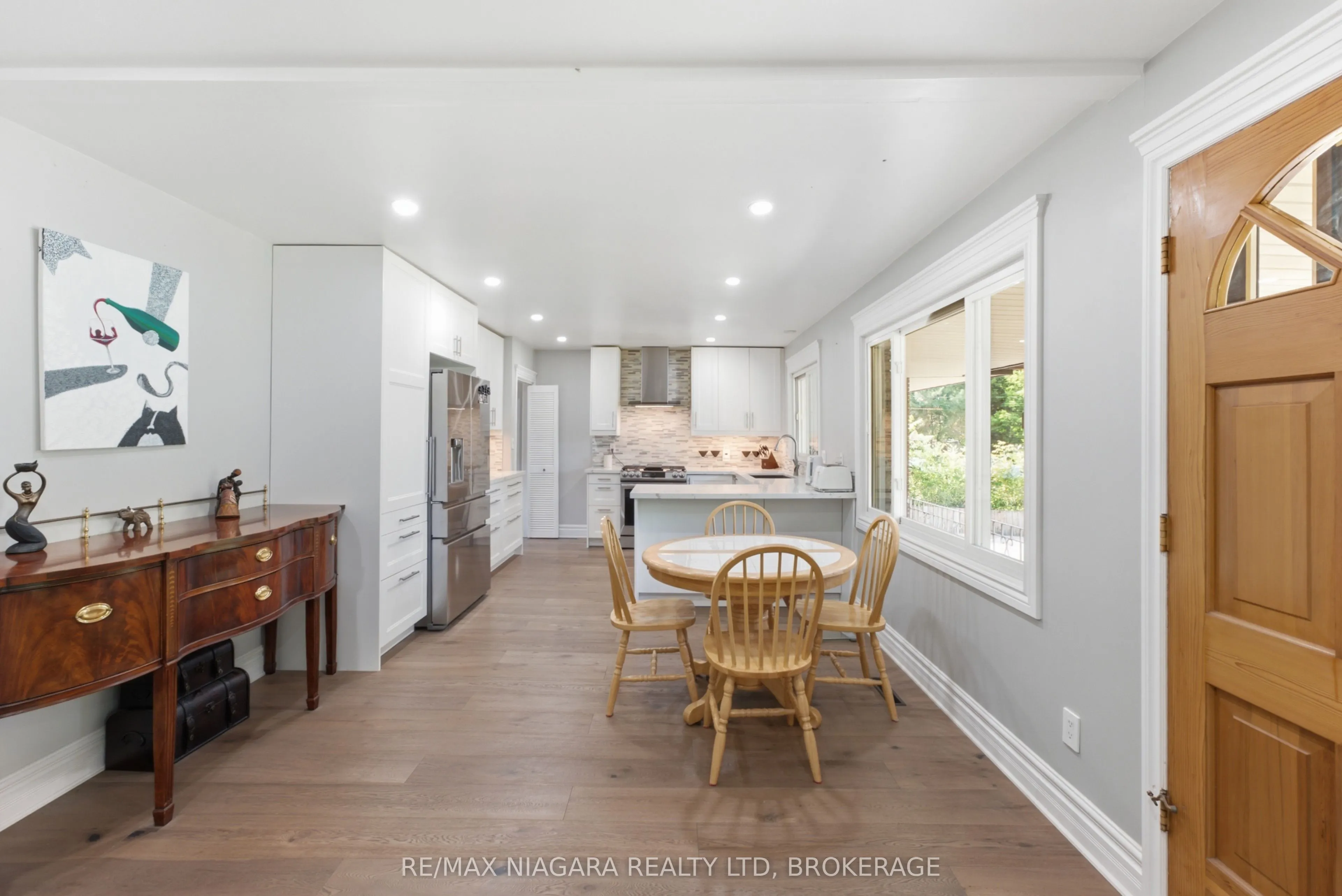 11 RICHELIEU Drive