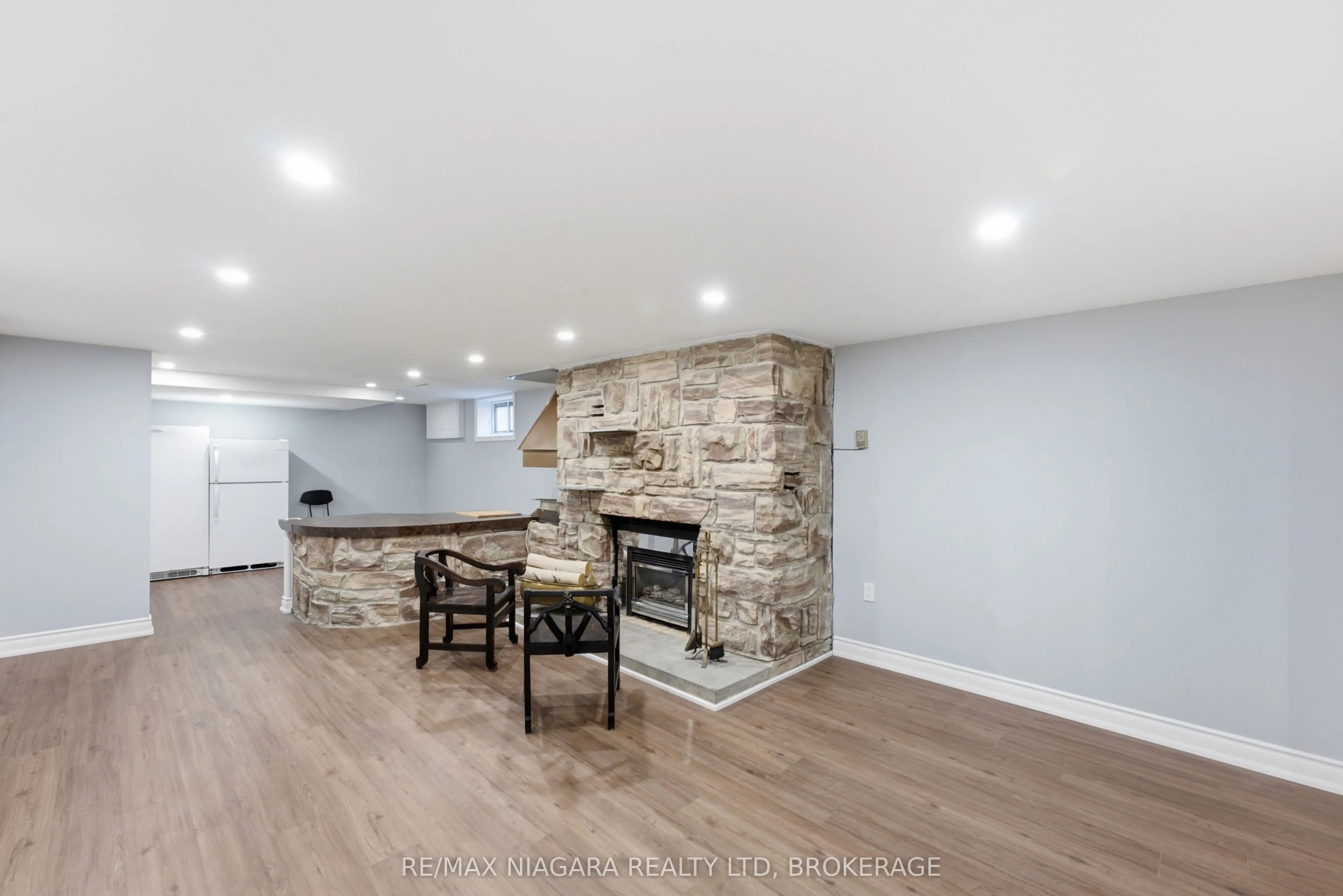11 RICHELIEU Drive