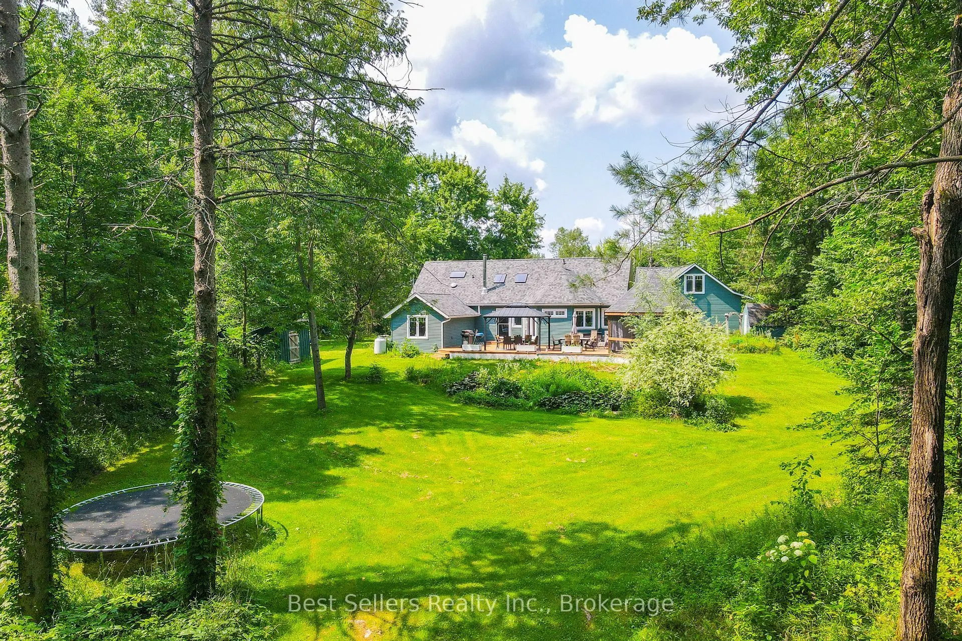 1622 Houseys Rapids Road