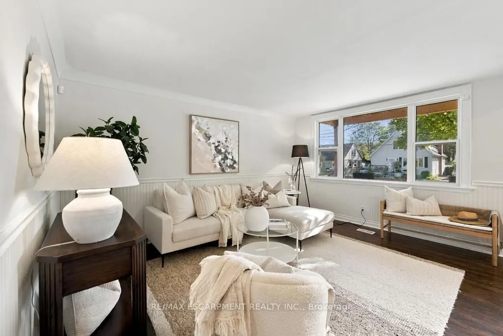 284 East 21st Street