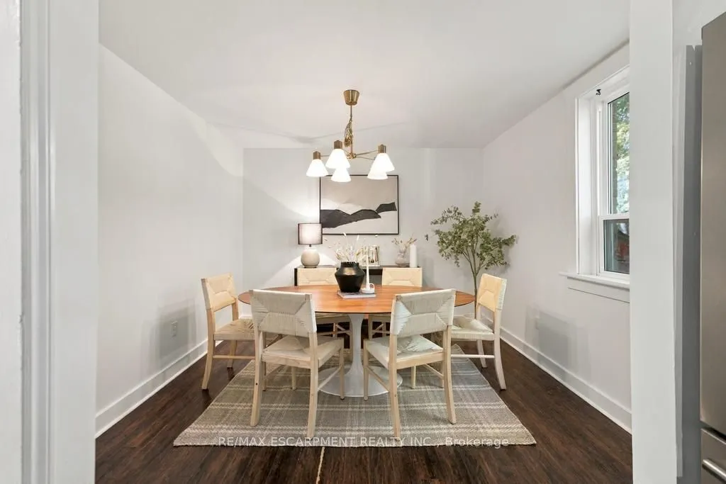 284 East 21st Street