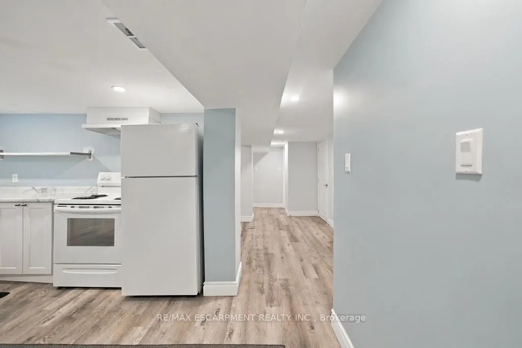 284 East 21st Street
