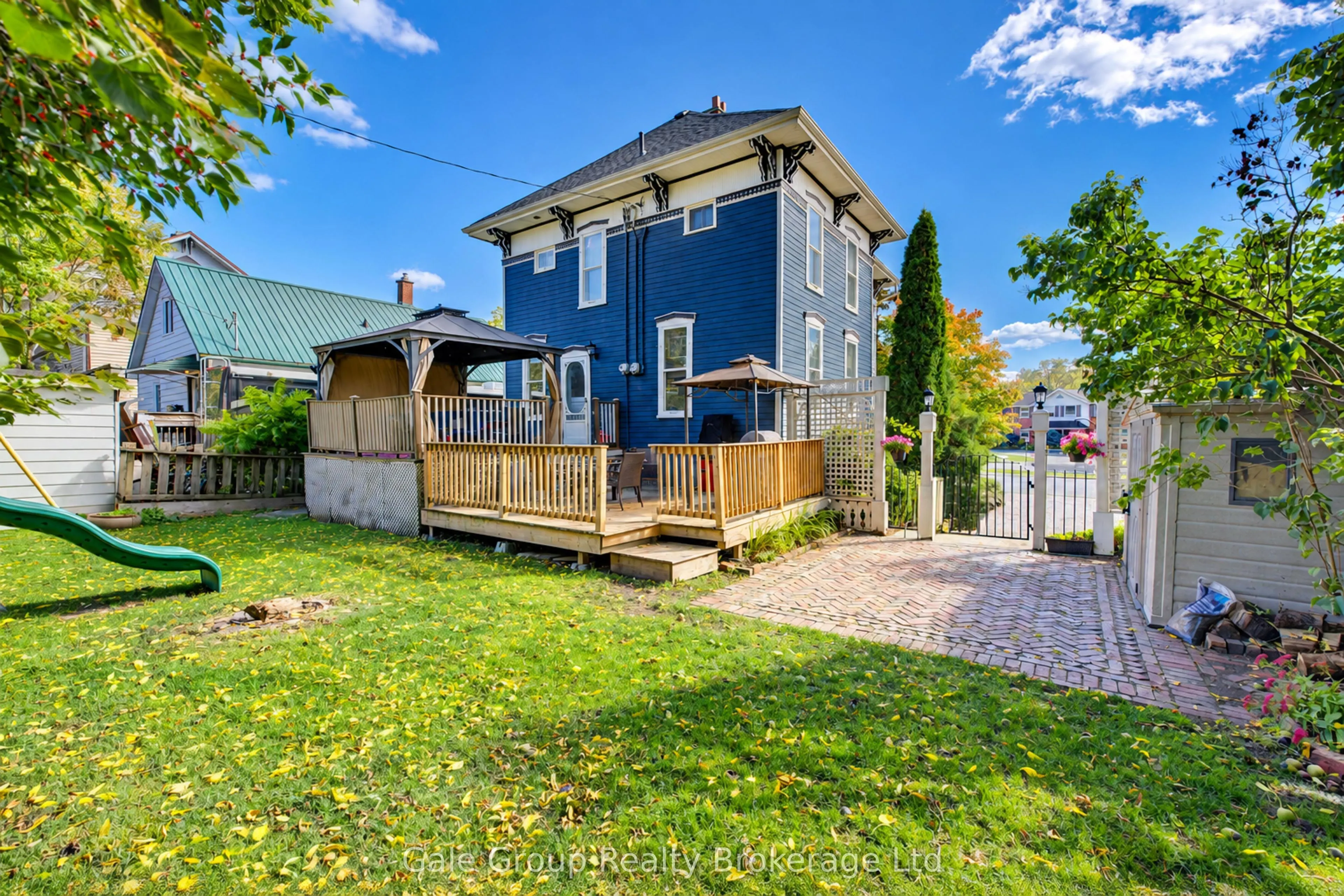 551 Grant Street