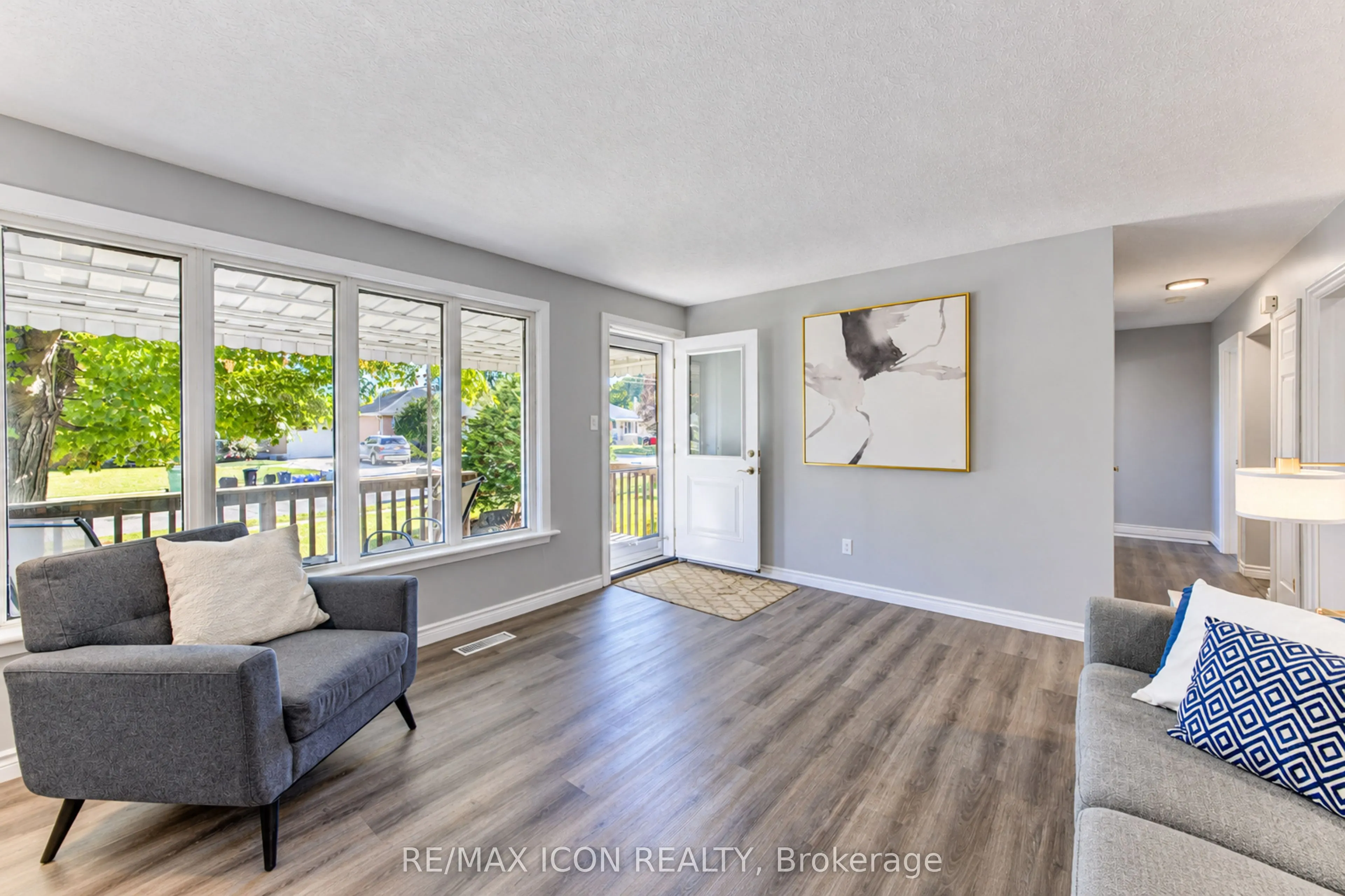 64 Lowrey Avenue S
