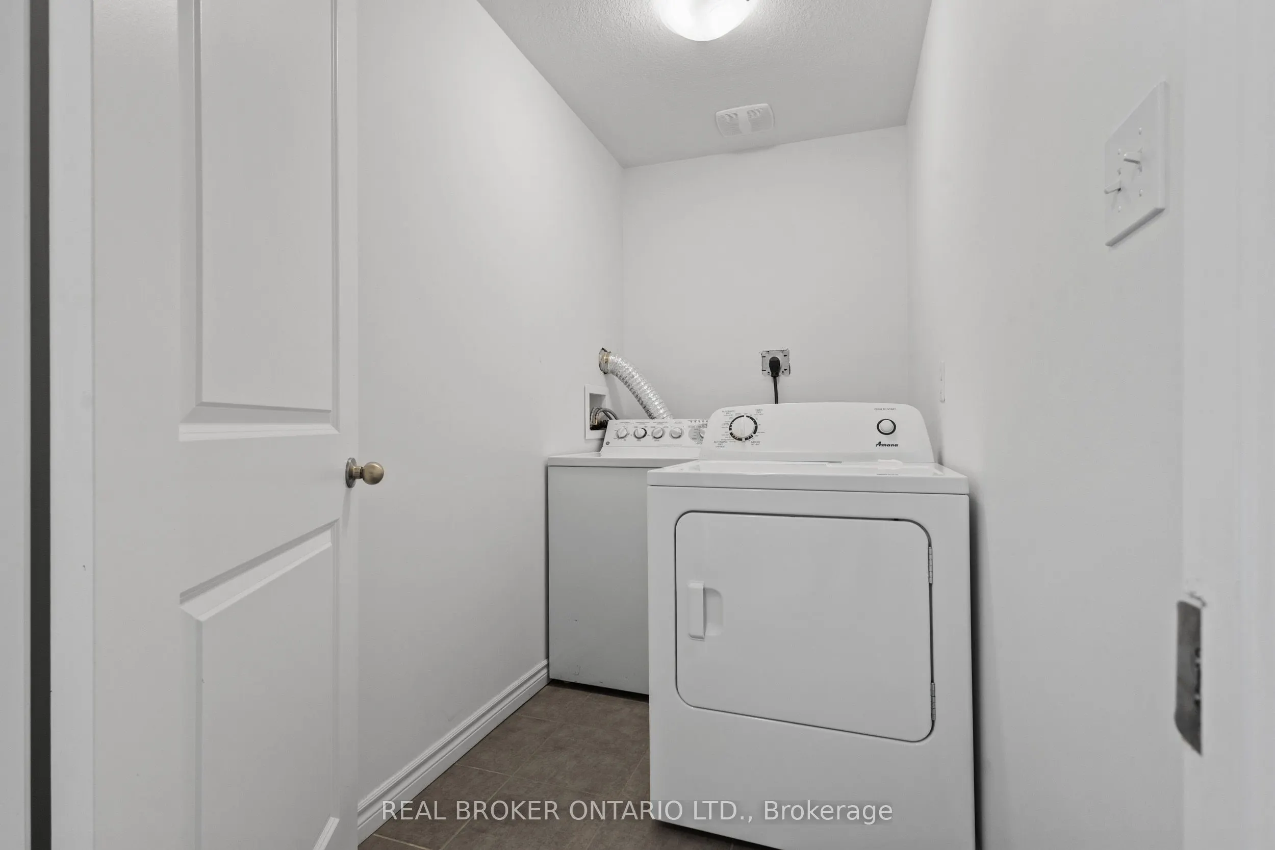 91 Woodedge Circle