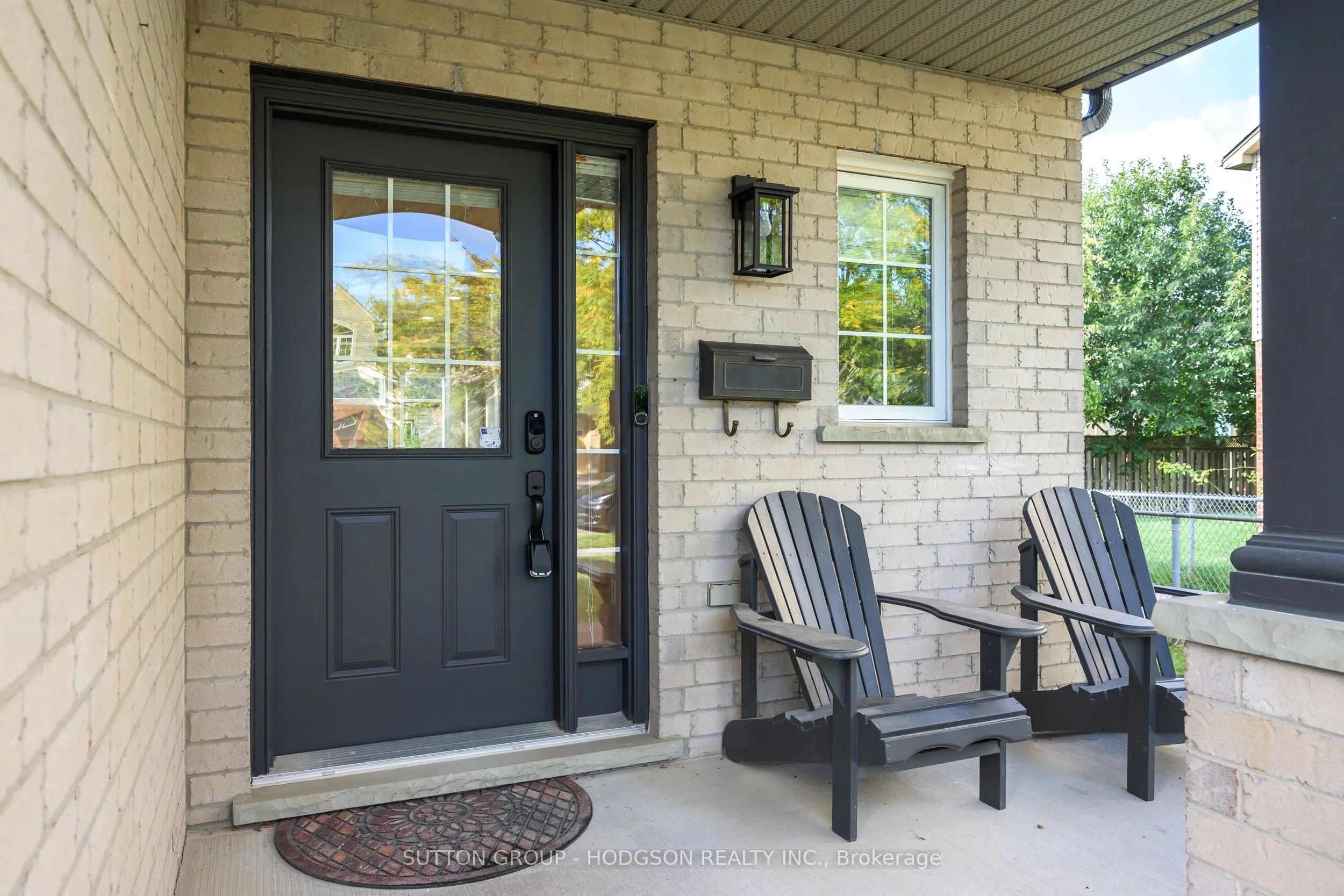 737 North Leaksdale Circle