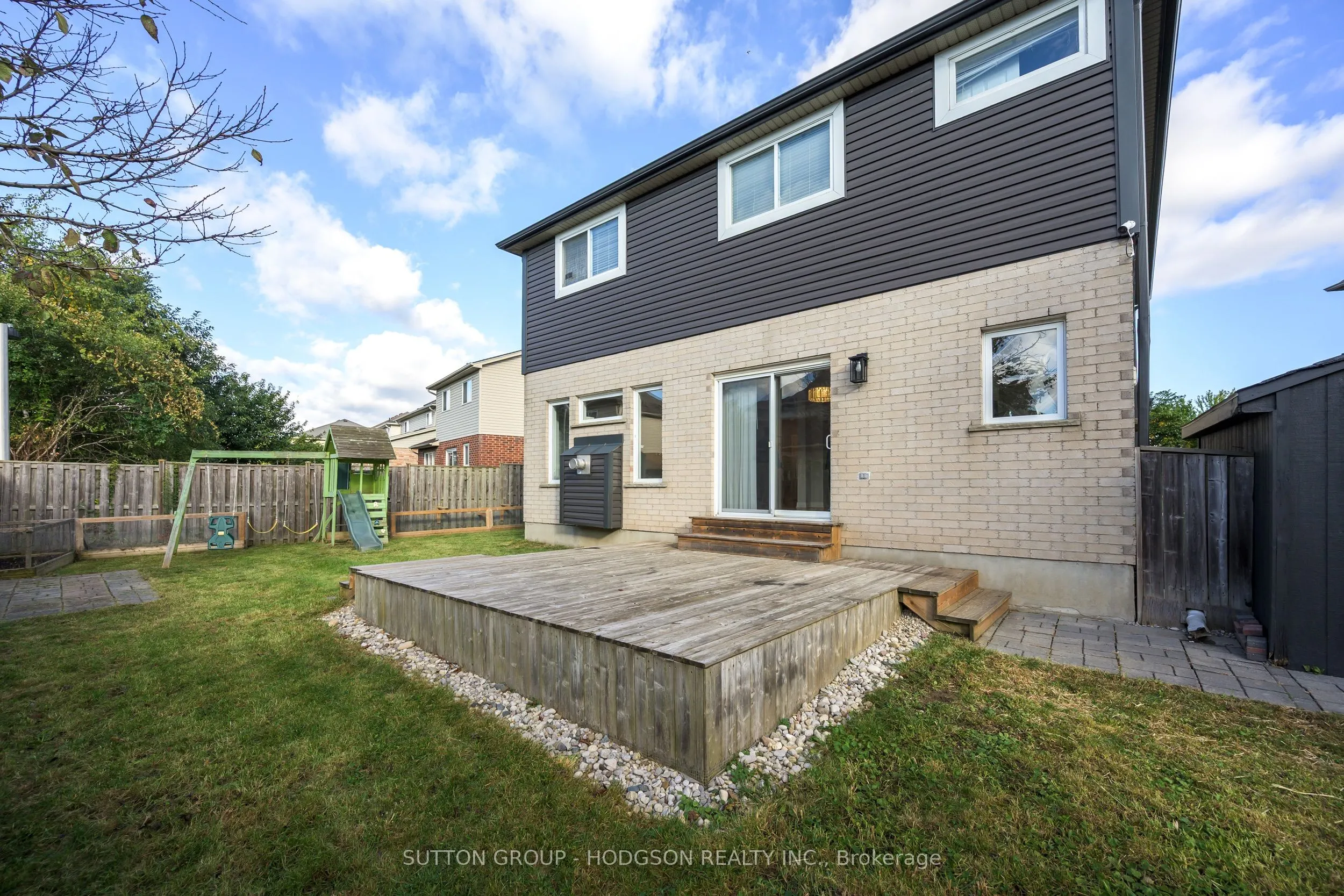 737 North Leaksdale Circle