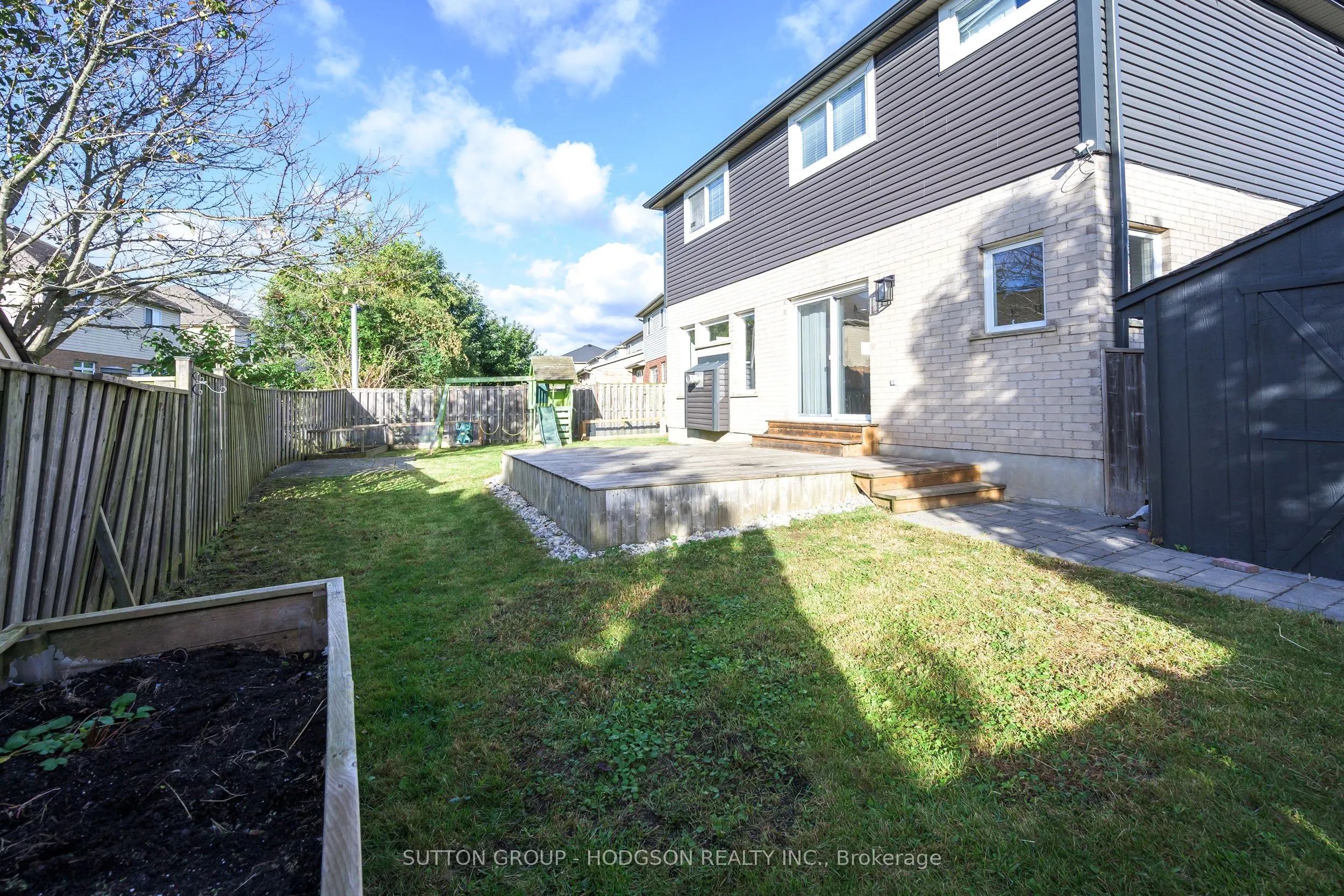 737 North Leaksdale Circle