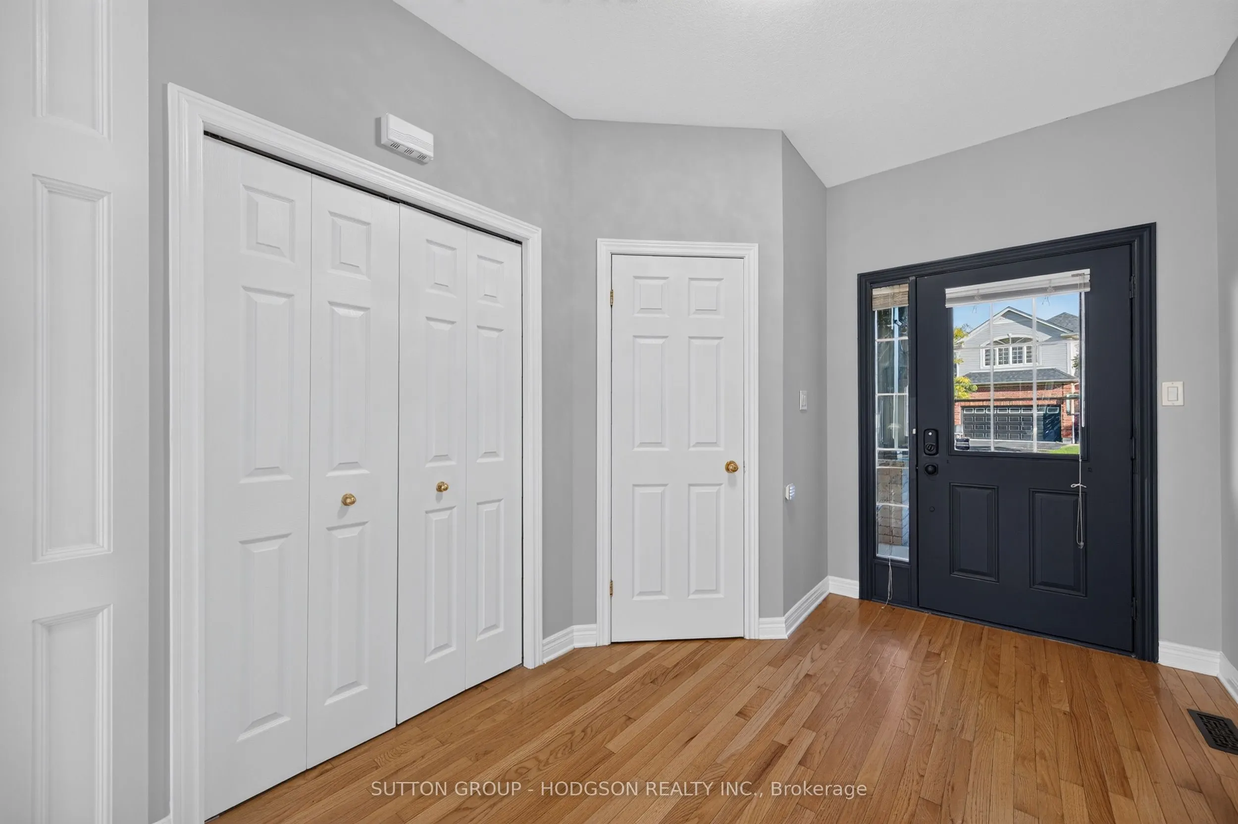 737 North Leaksdale Circle