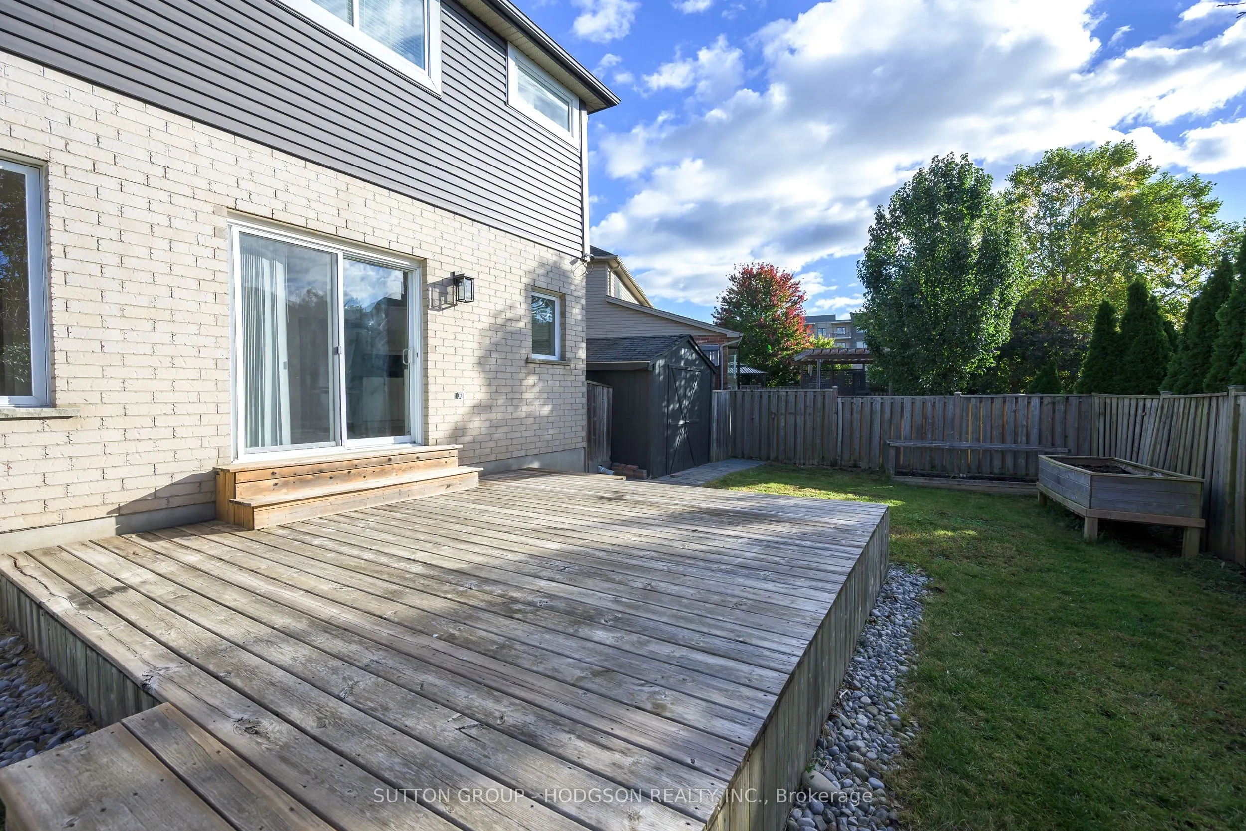737 North Leaksdale Circle
