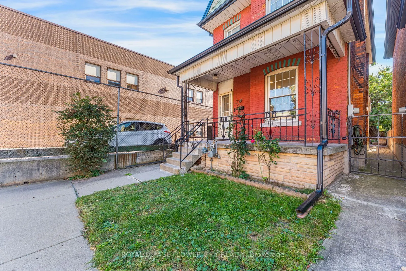 11 Mcneil Street