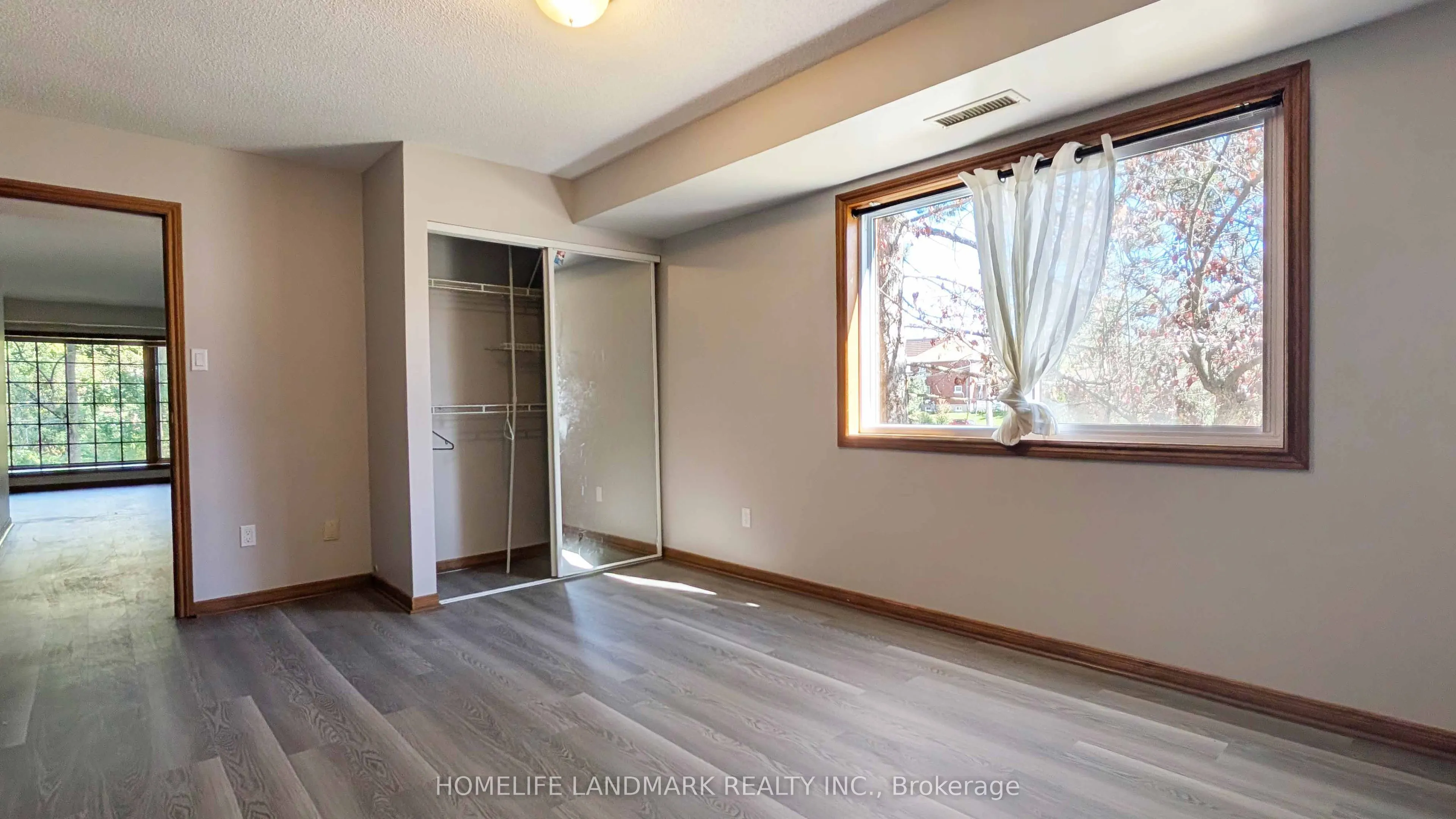 4 Albert Street #106