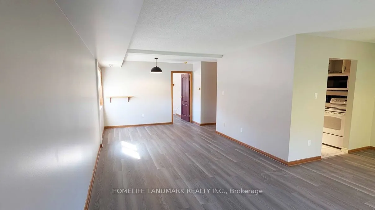 4 Albert Street #106
