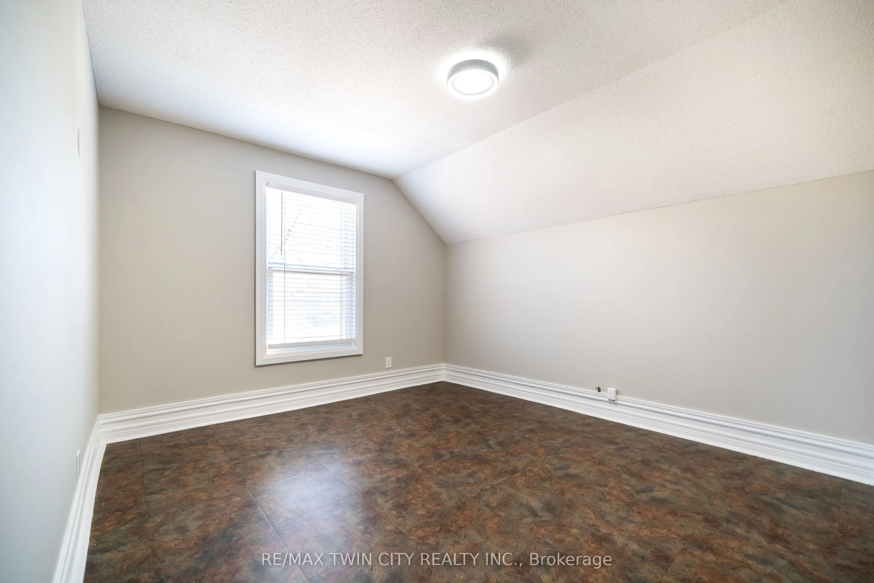 76 Richmond Street #A