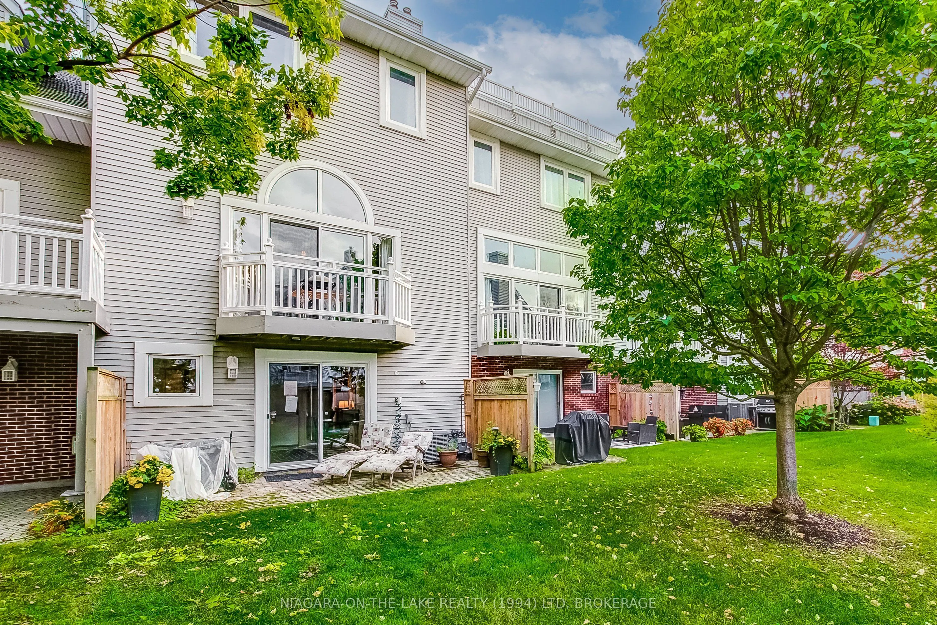 1 Lakeside Drive #14