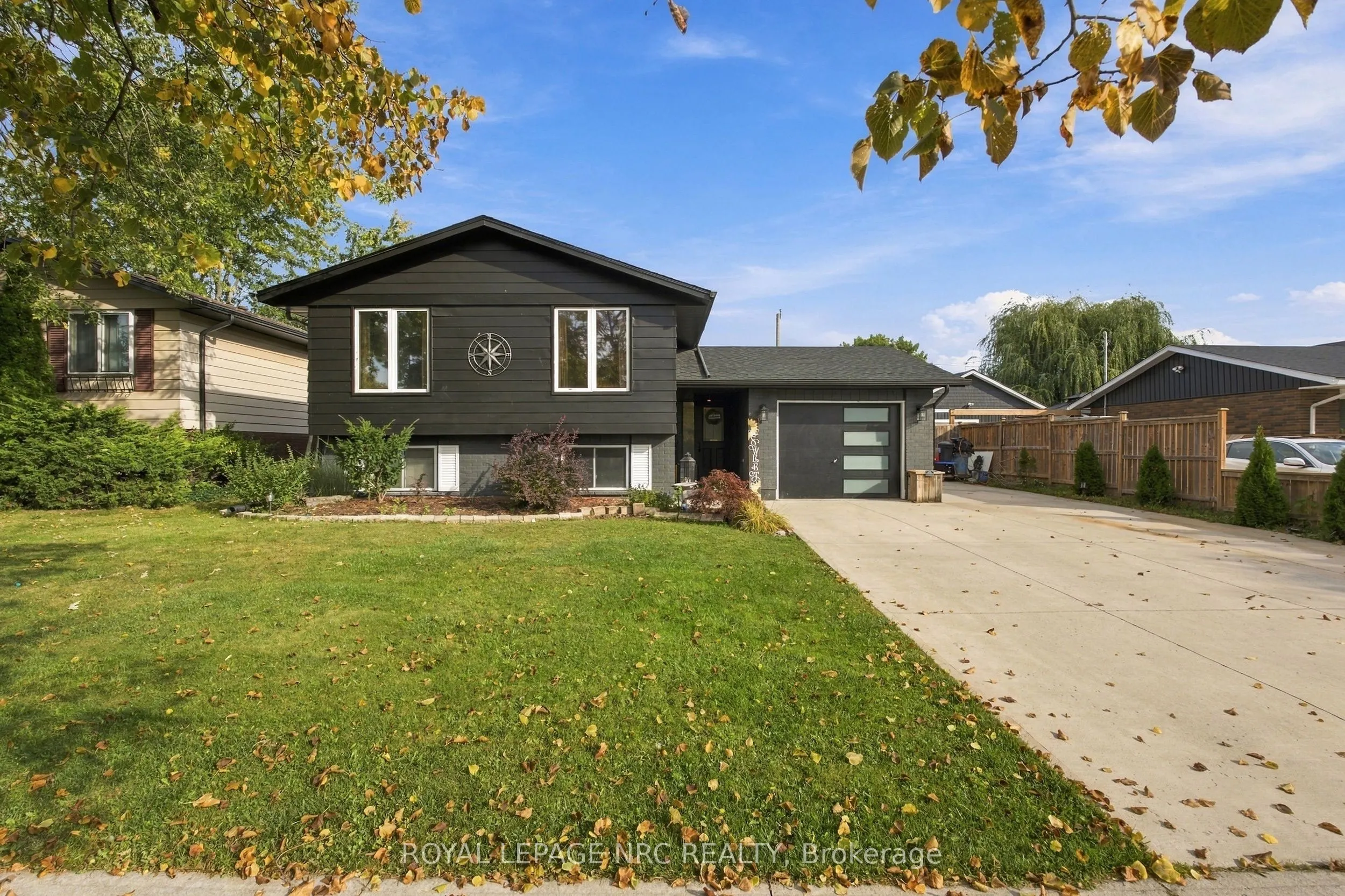 26 PINEHURST Drive