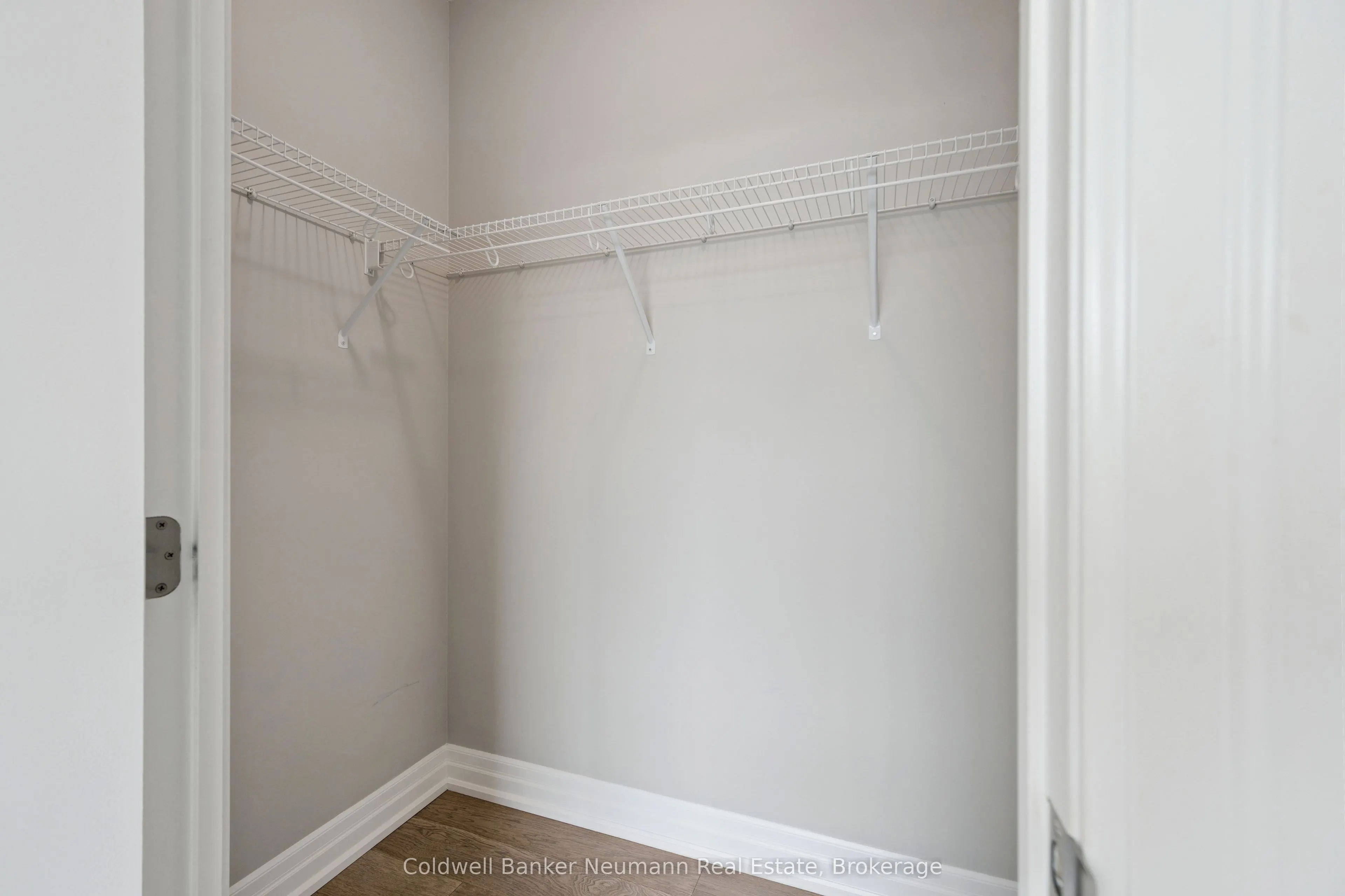 1880 Gordon Street #908