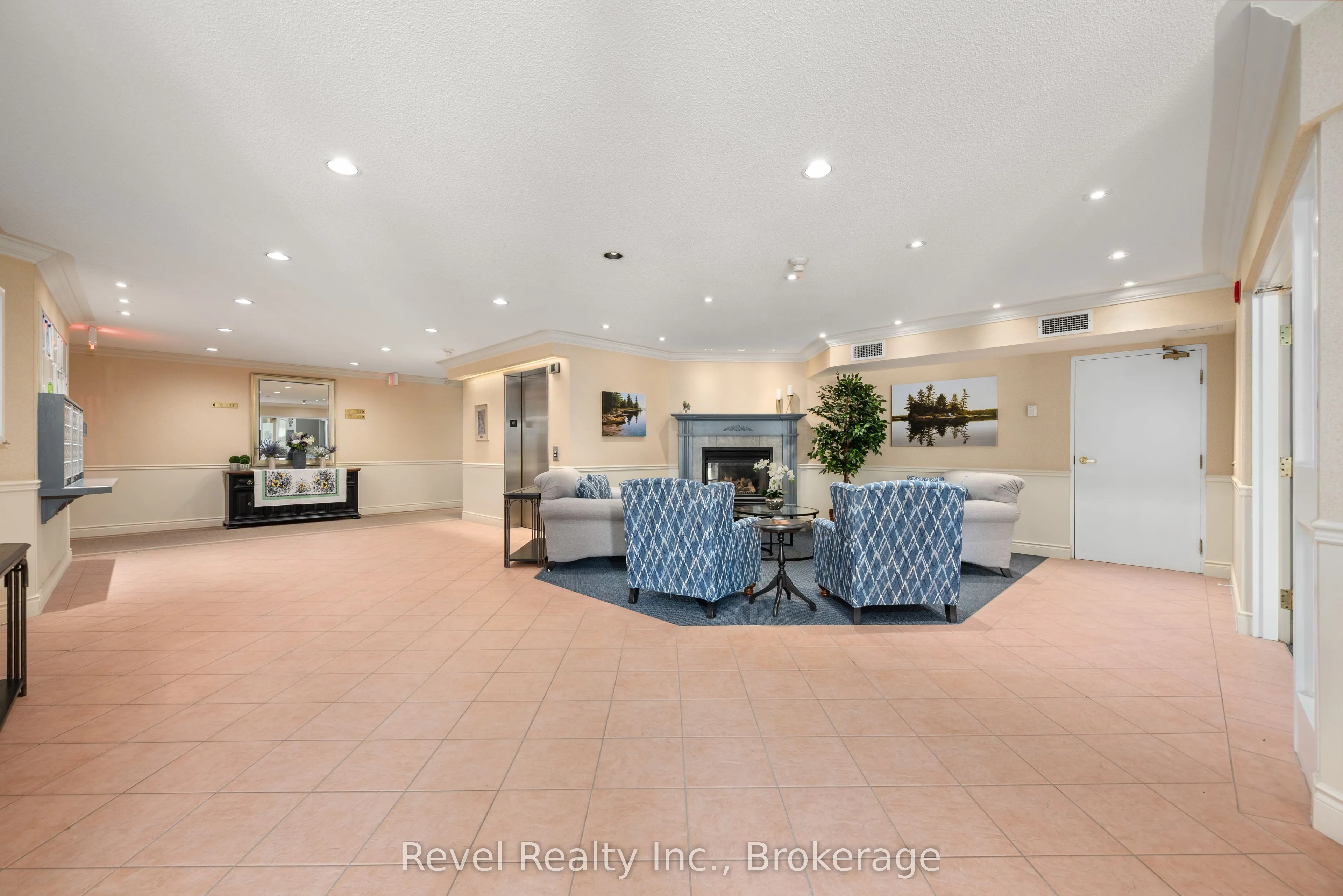 3 Heritage Way #302