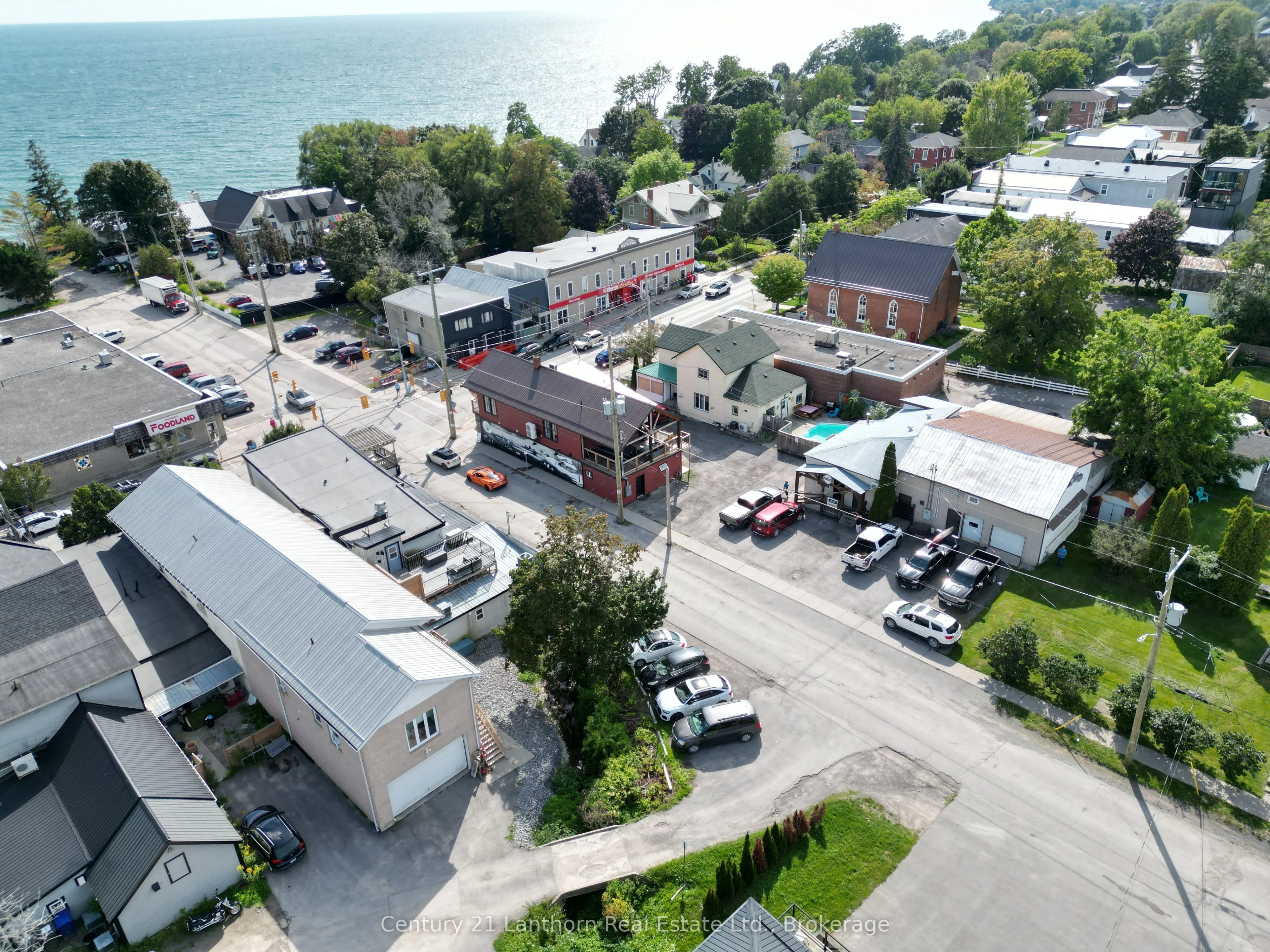 282-284 & 286 Wellington Main Street