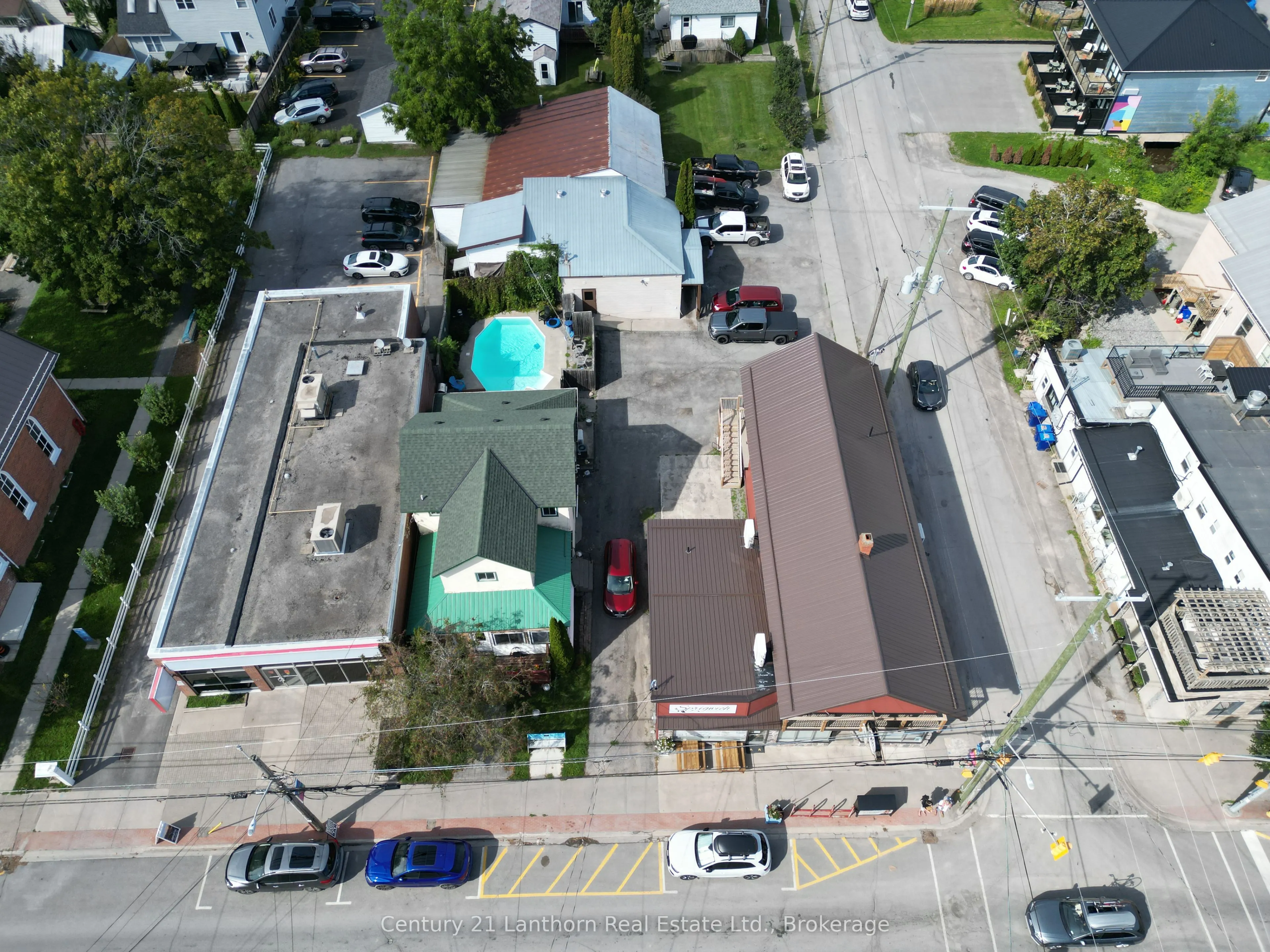 282-284 & 286 Wellington Main Street