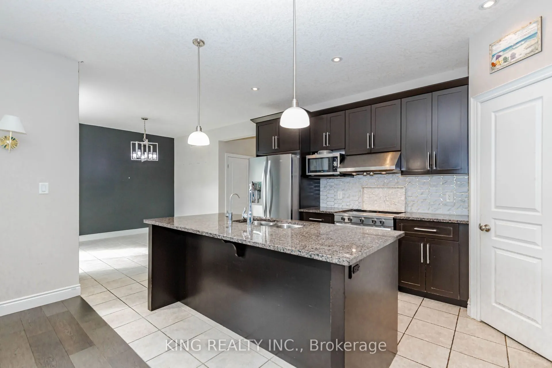 2494 Leeds Crossing