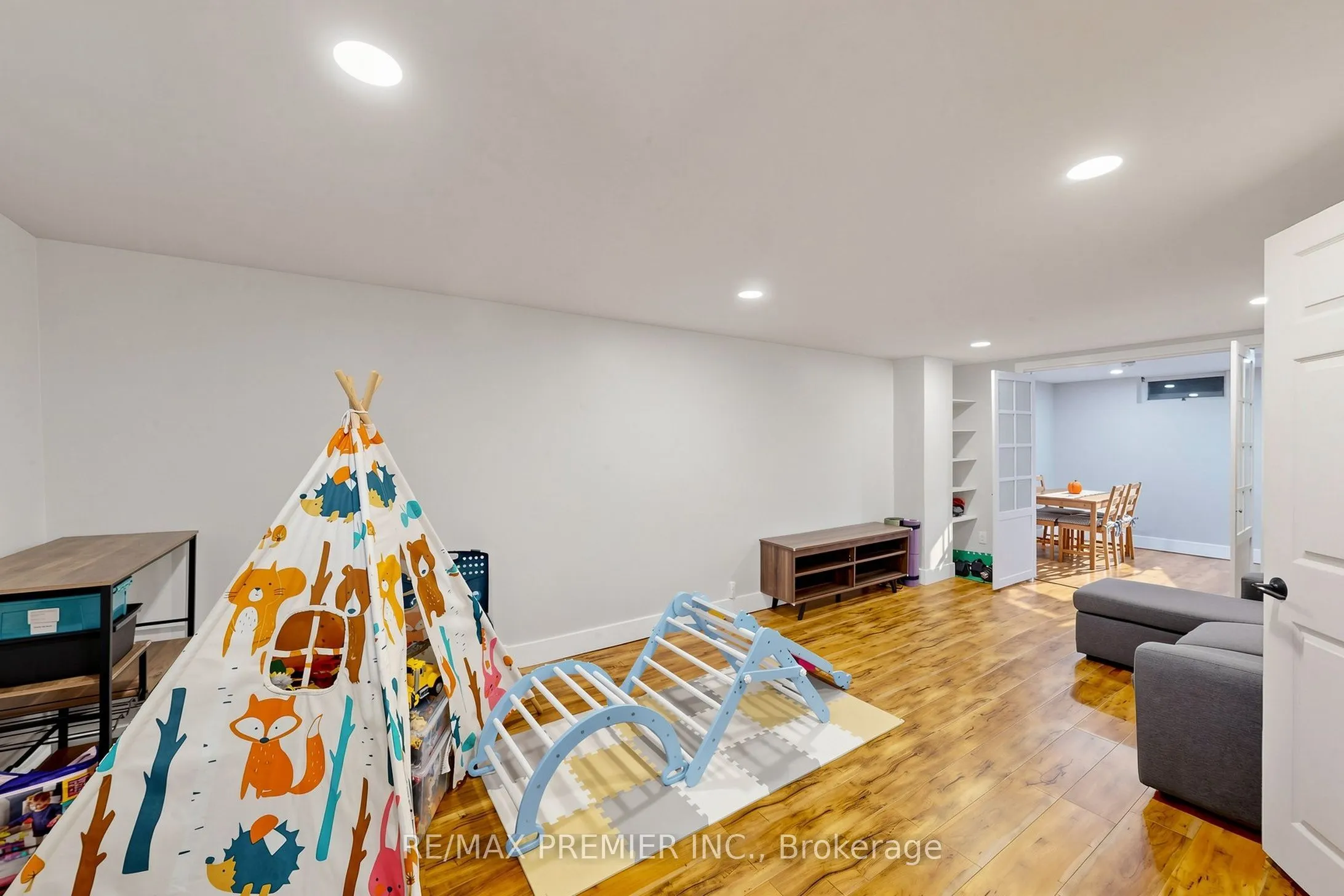 151 Moxley Court