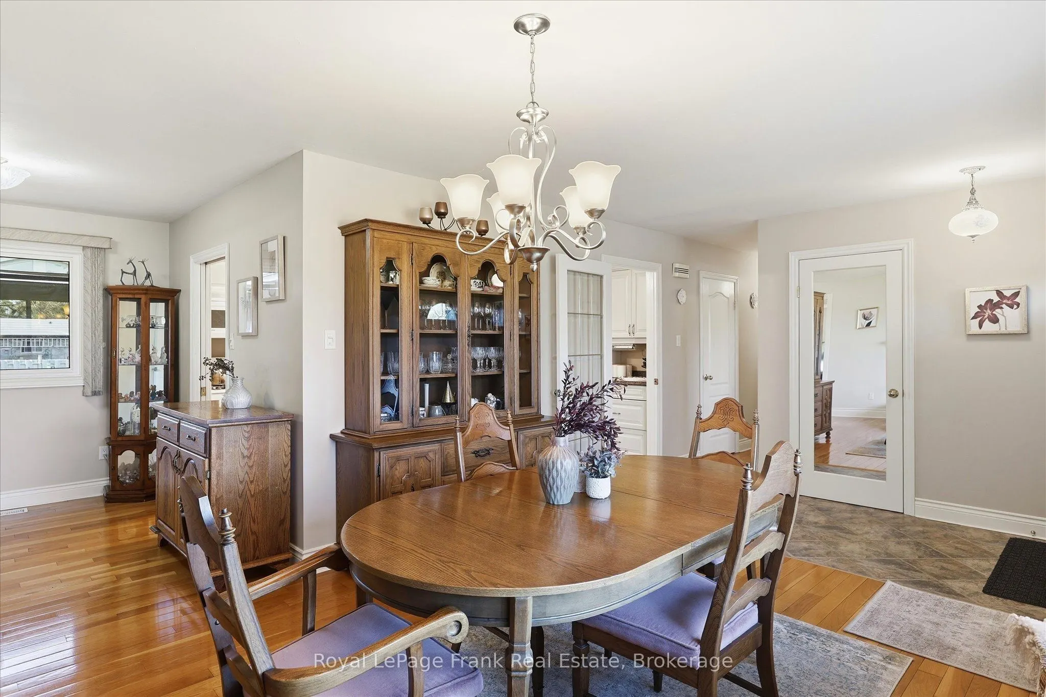 362 Simons Avenue