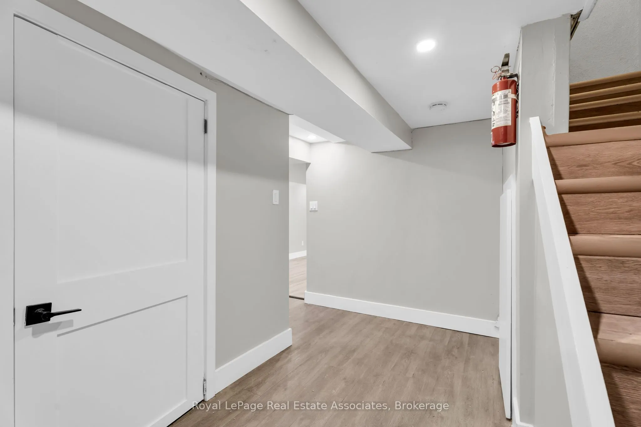 526 King Street E