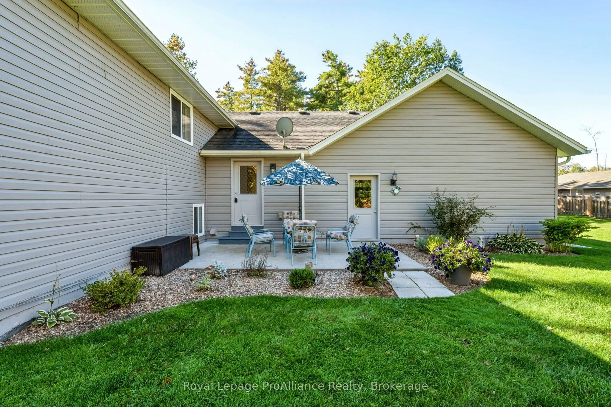 21502 LOYALIST PARKWAY (HIGHWAY 33) Parkway