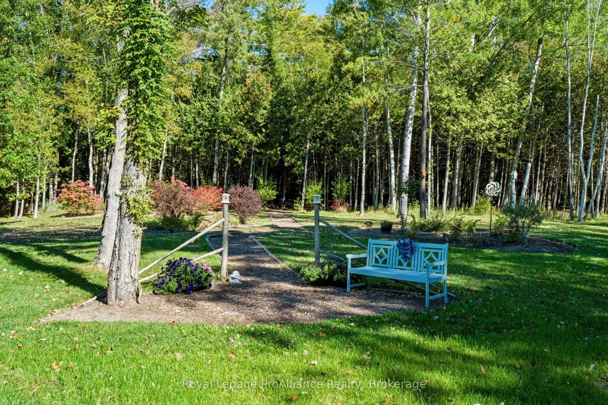 21502 LOYALIST PARKWAY (HIGHWAY 33) Parkway