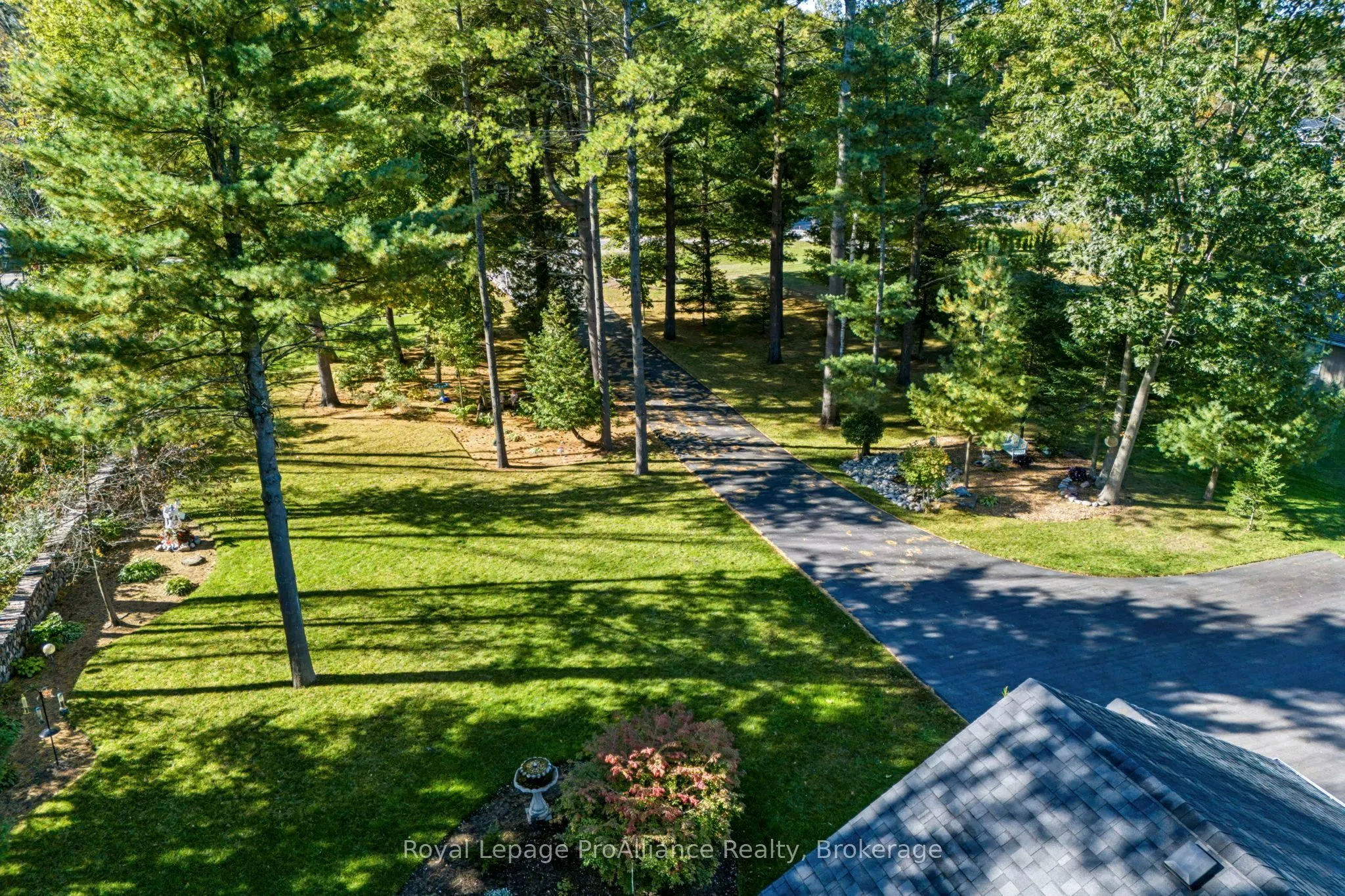 21502 LOYALIST PARKWAY (HIGHWAY 33) Parkway