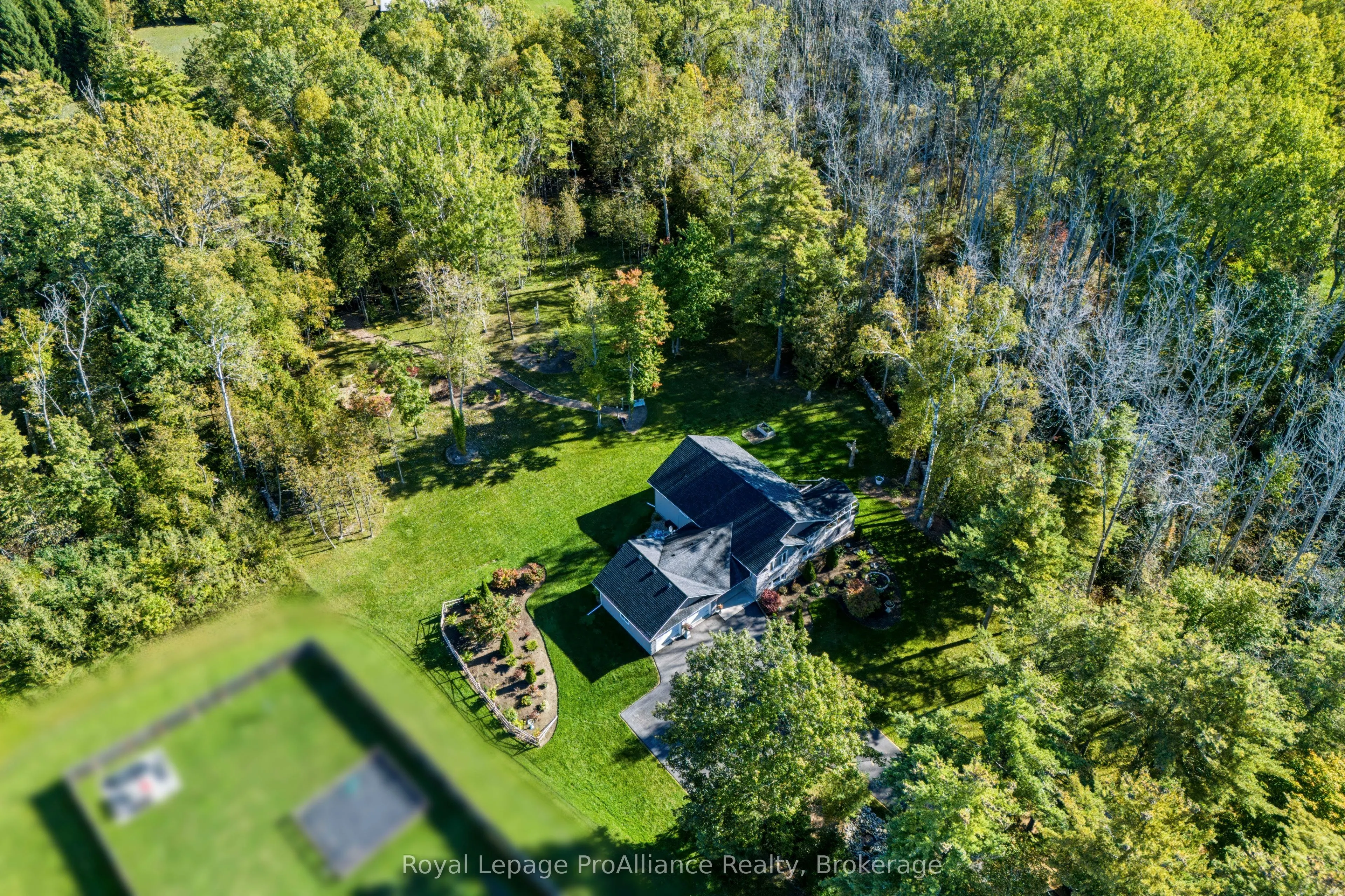 21502 LOYALIST PARKWAY (HIGHWAY 33) Parkway