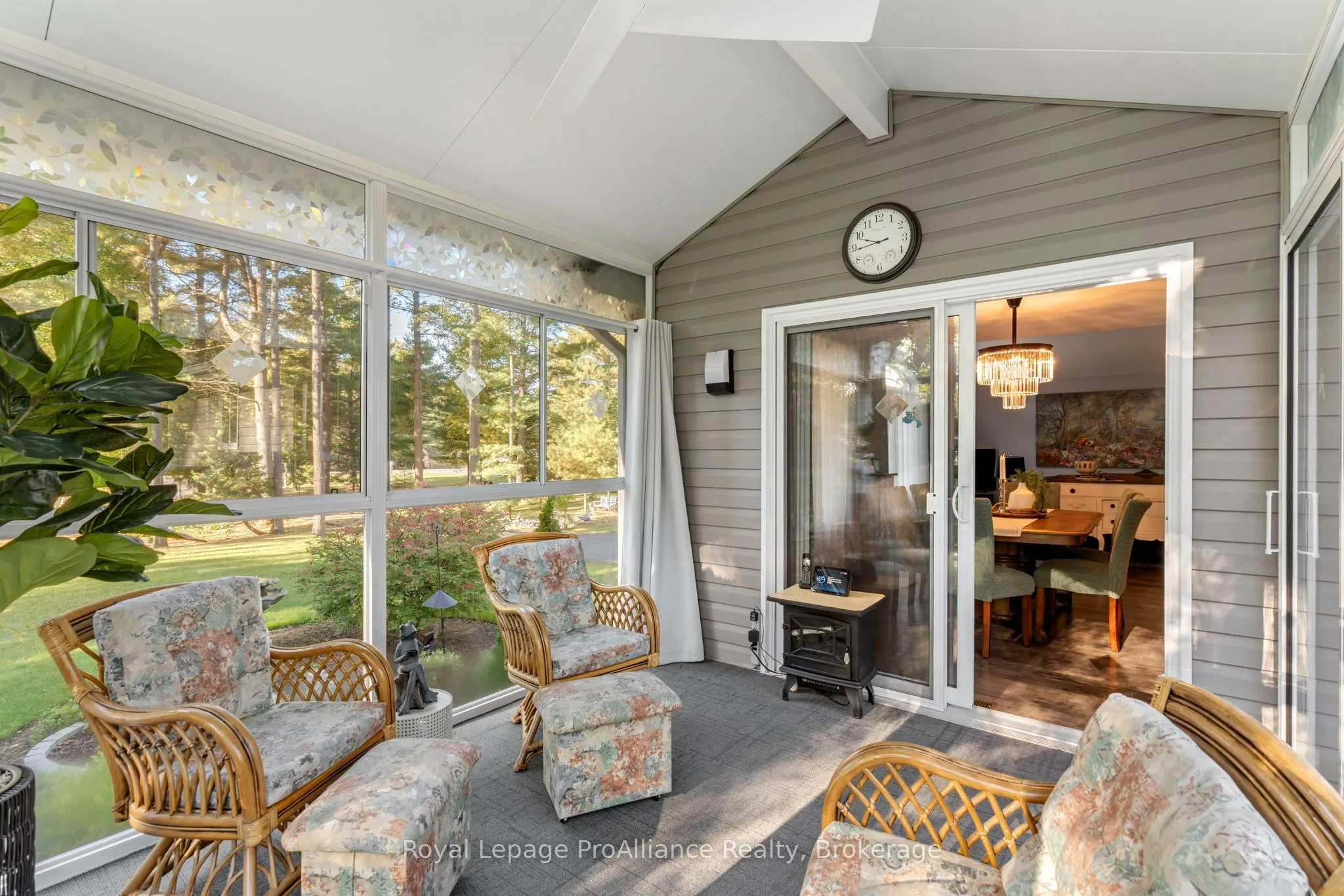 21502 LOYALIST PARKWAY (HIGHWAY 33) Parkway