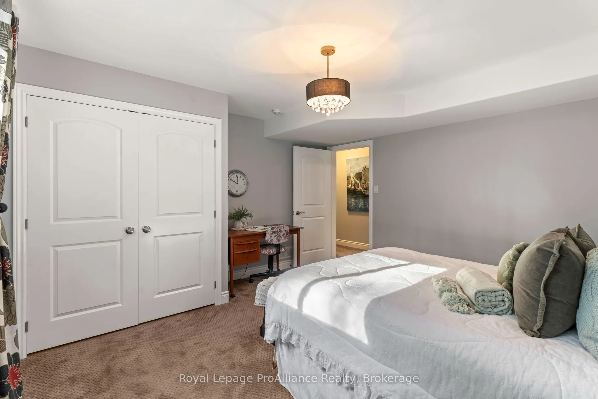 21502 LOYALIST PARKWAY (HIGHWAY 33) Parkway