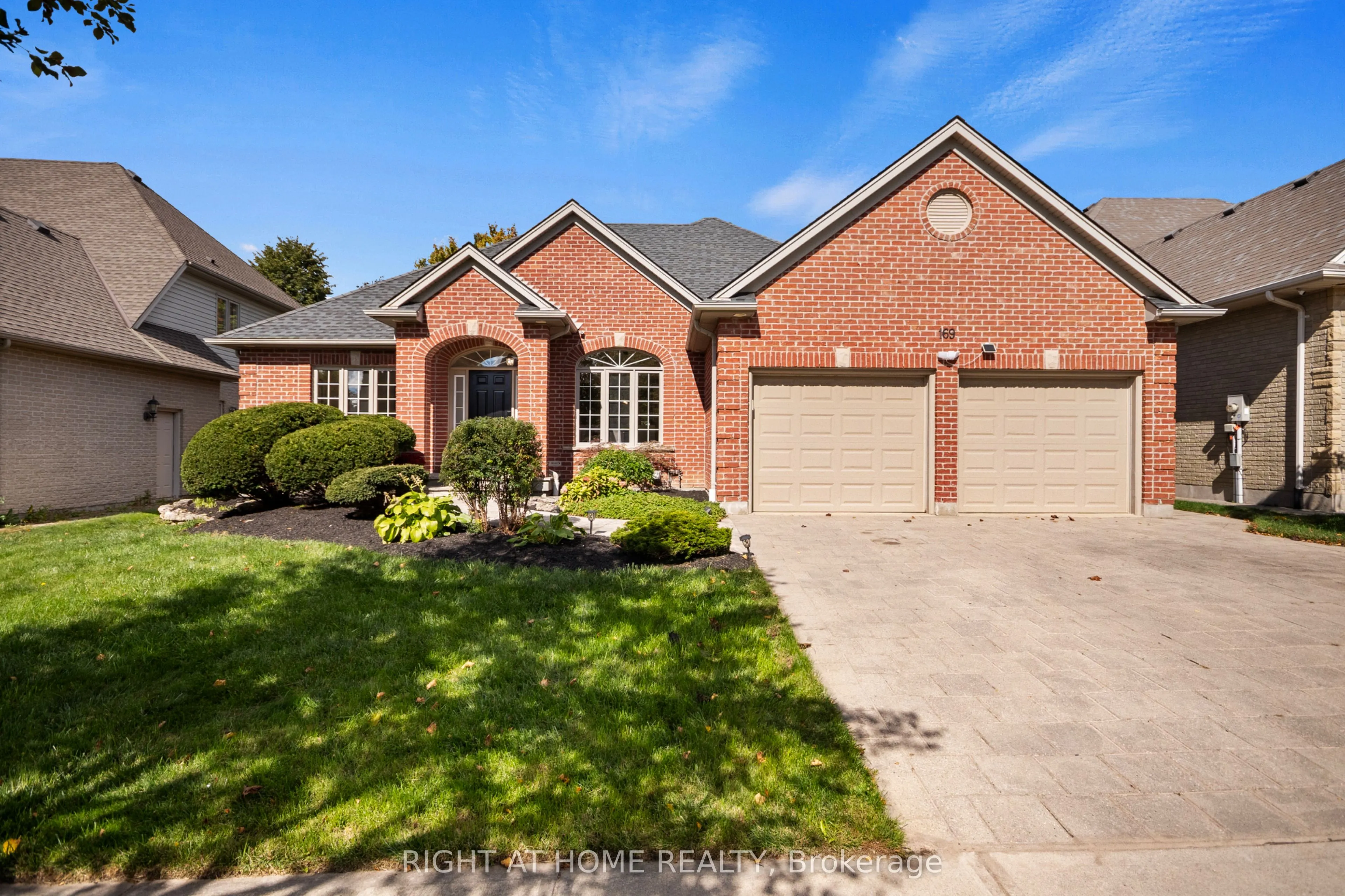 169 West Rivertrace Walk